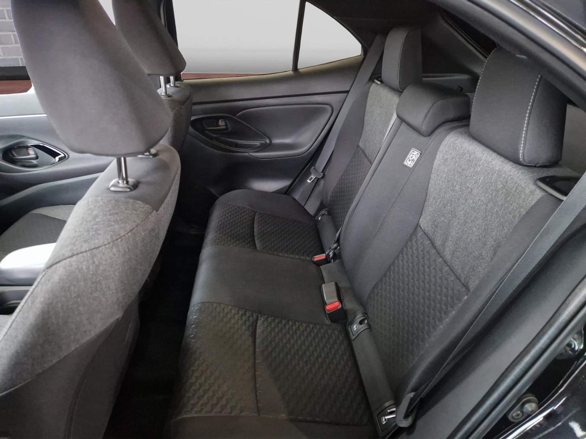 listing desktop thumbnail image 8