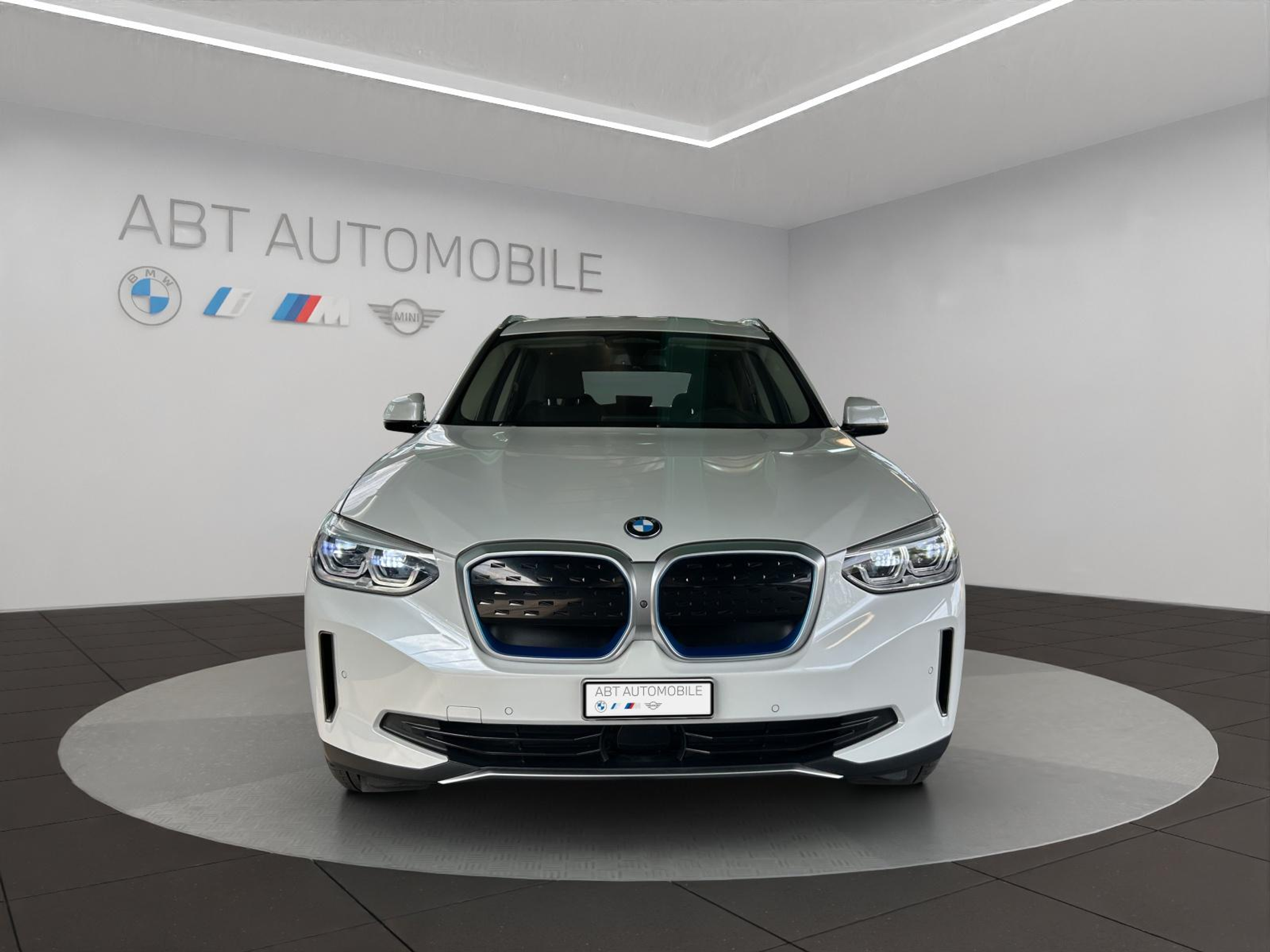 listing desktop thumbnail image 1