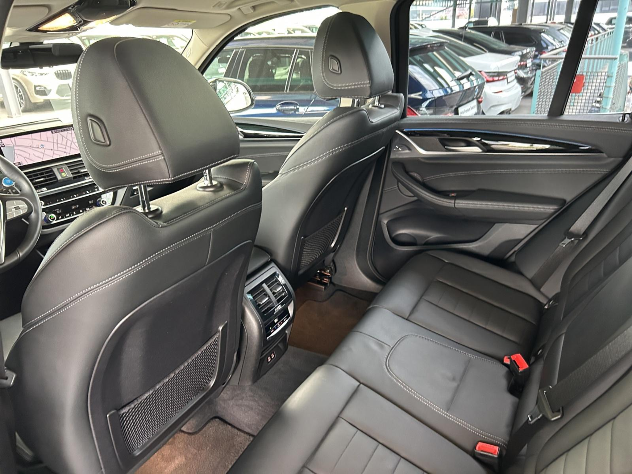 listing desktop thumbnail image 22