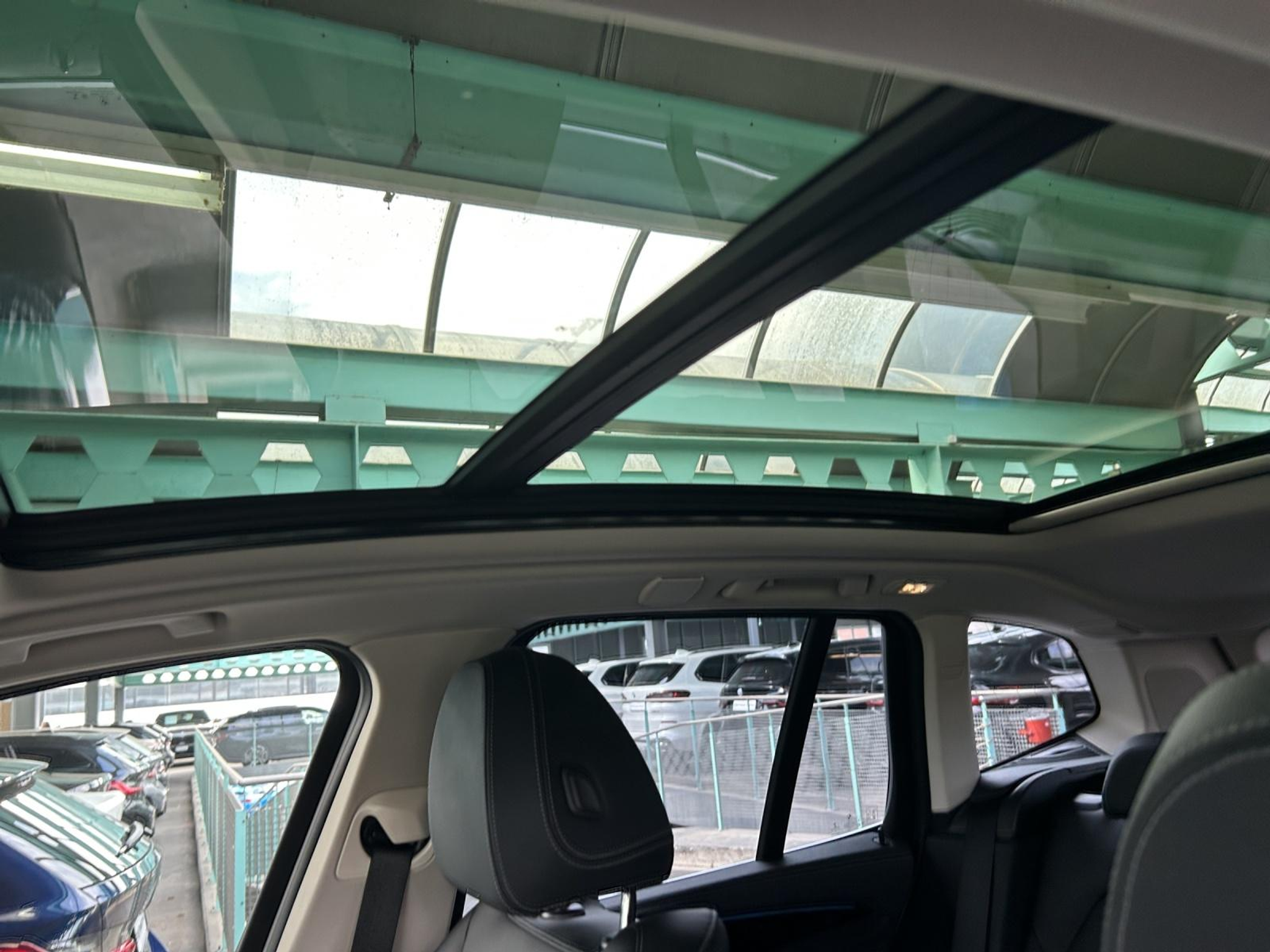 listing desktop thumbnail image 12