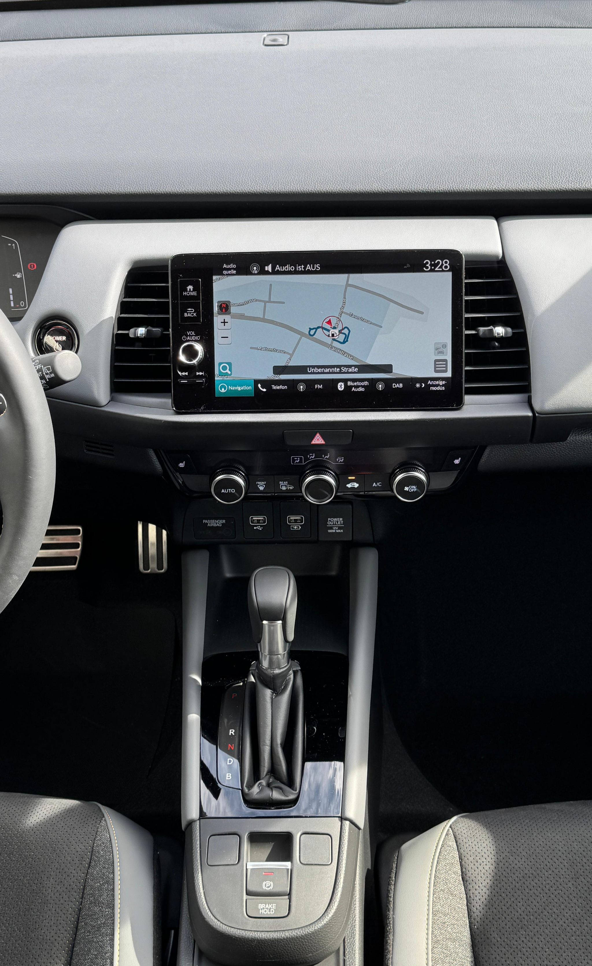 listing desktop thumbnail image 12