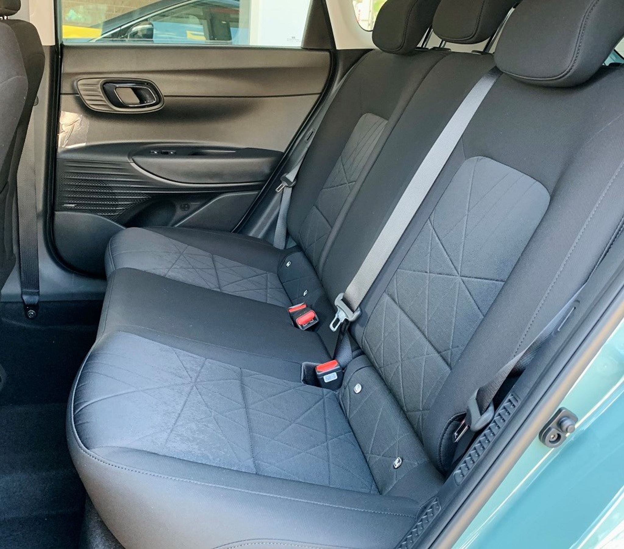 listing desktop thumbnail image 8