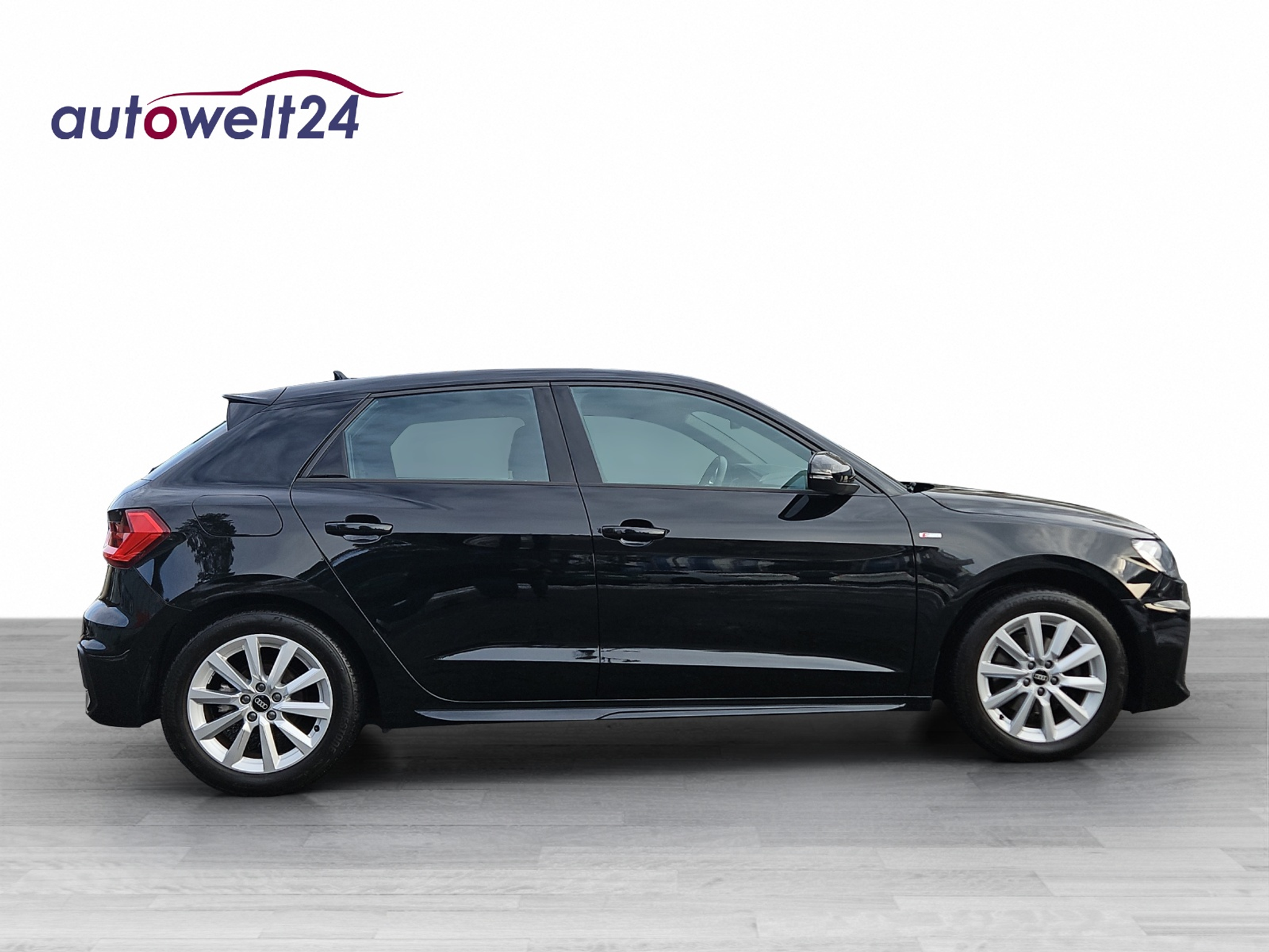 listing desktop thumbnail image 3