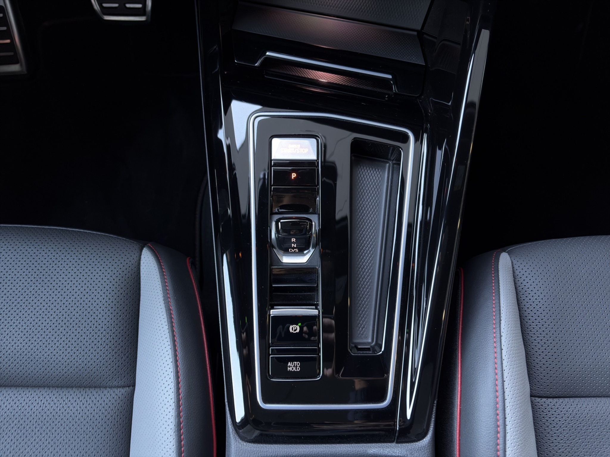 listing desktop thumbnail image 13