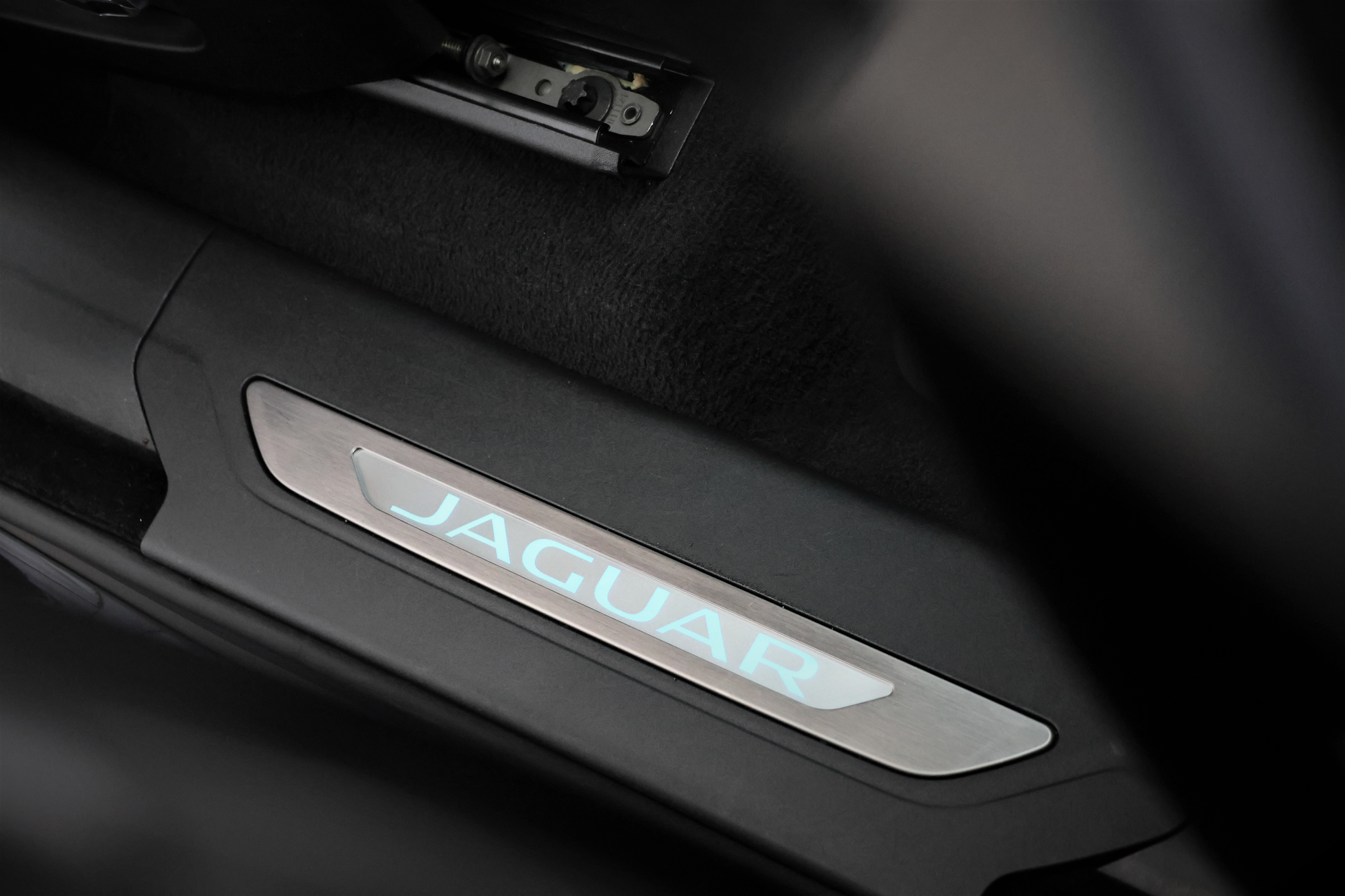 listing desktop thumbnail image 18