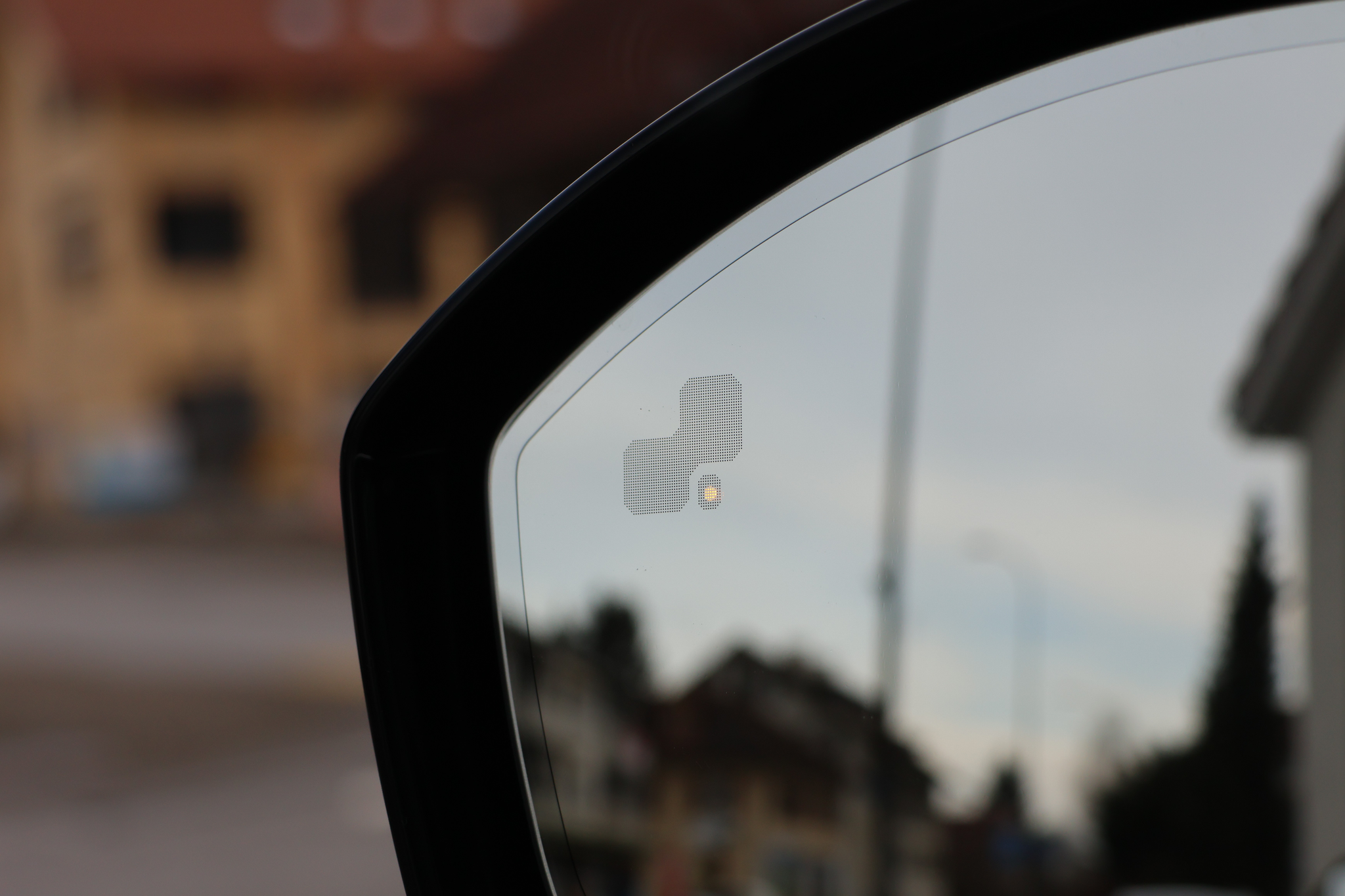 listing desktop thumbnail image 24