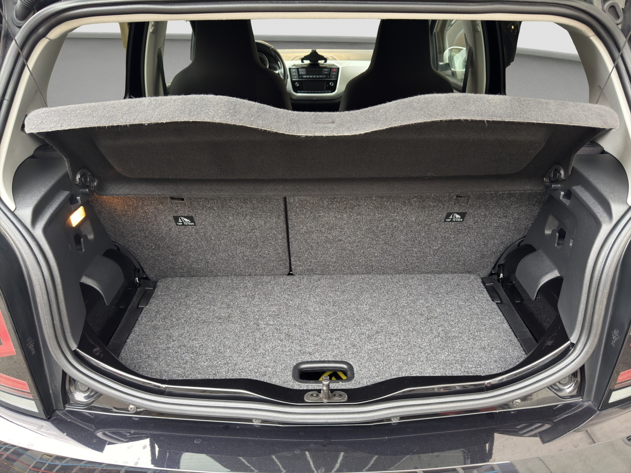 listing desktop thumbnail image 9