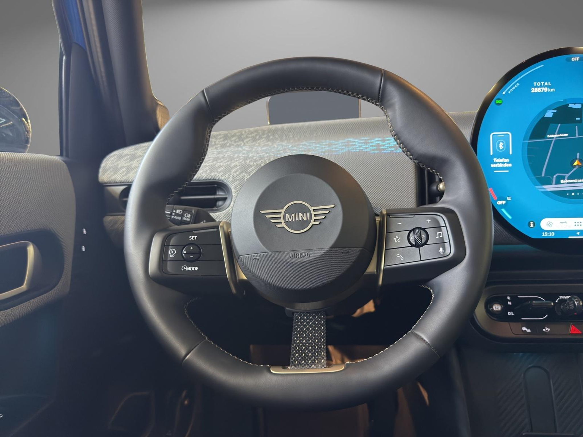 listing desktop thumbnail image 9