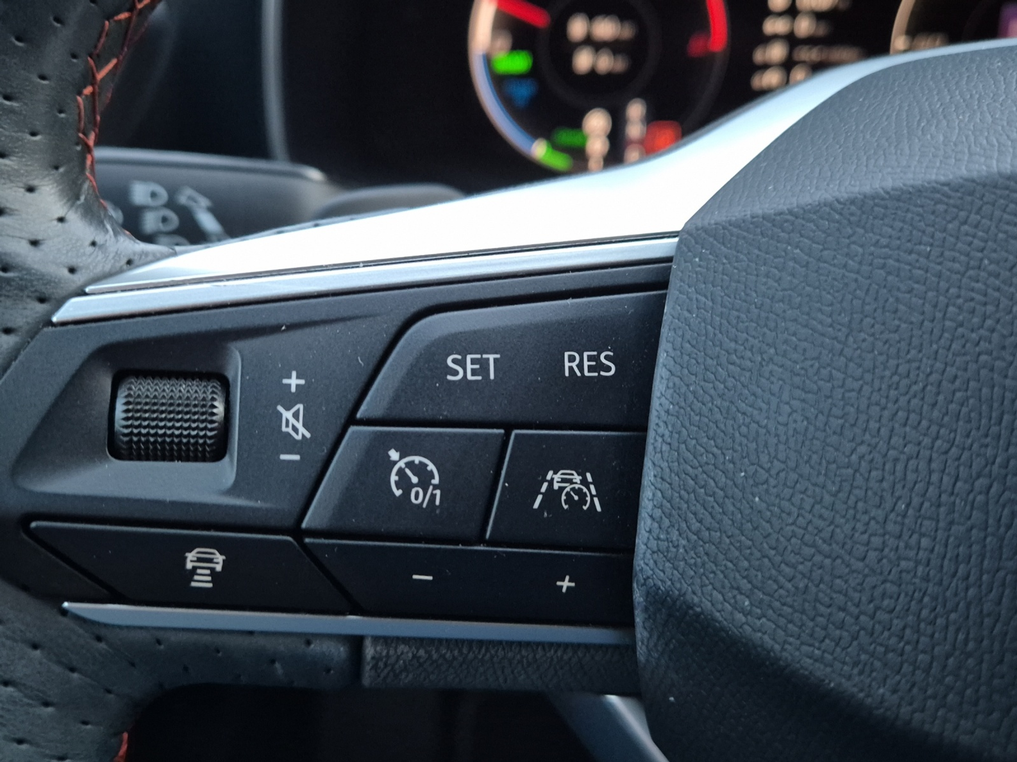 listing desktop thumbnail image 18