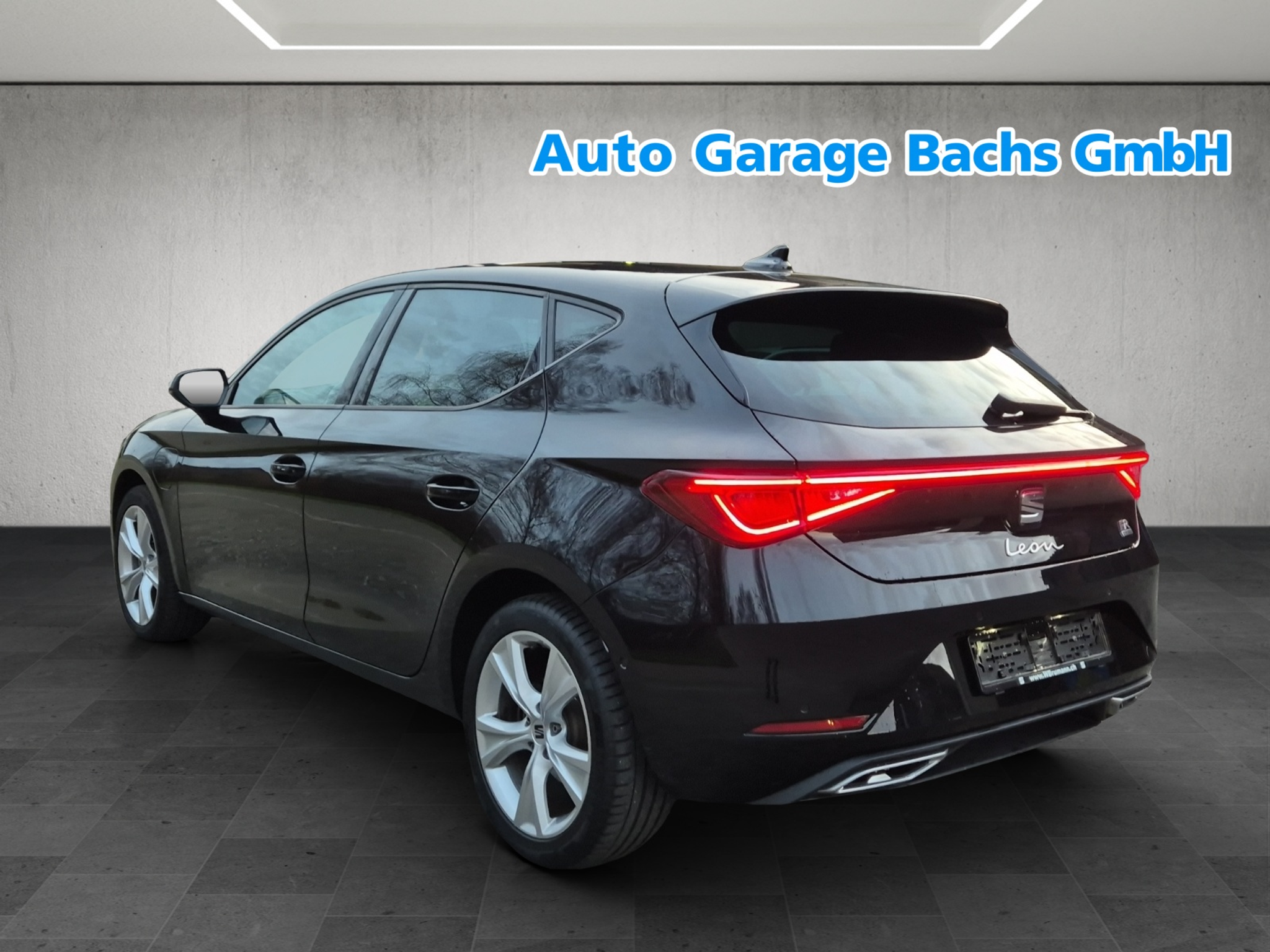 listing desktop thumbnail image 5