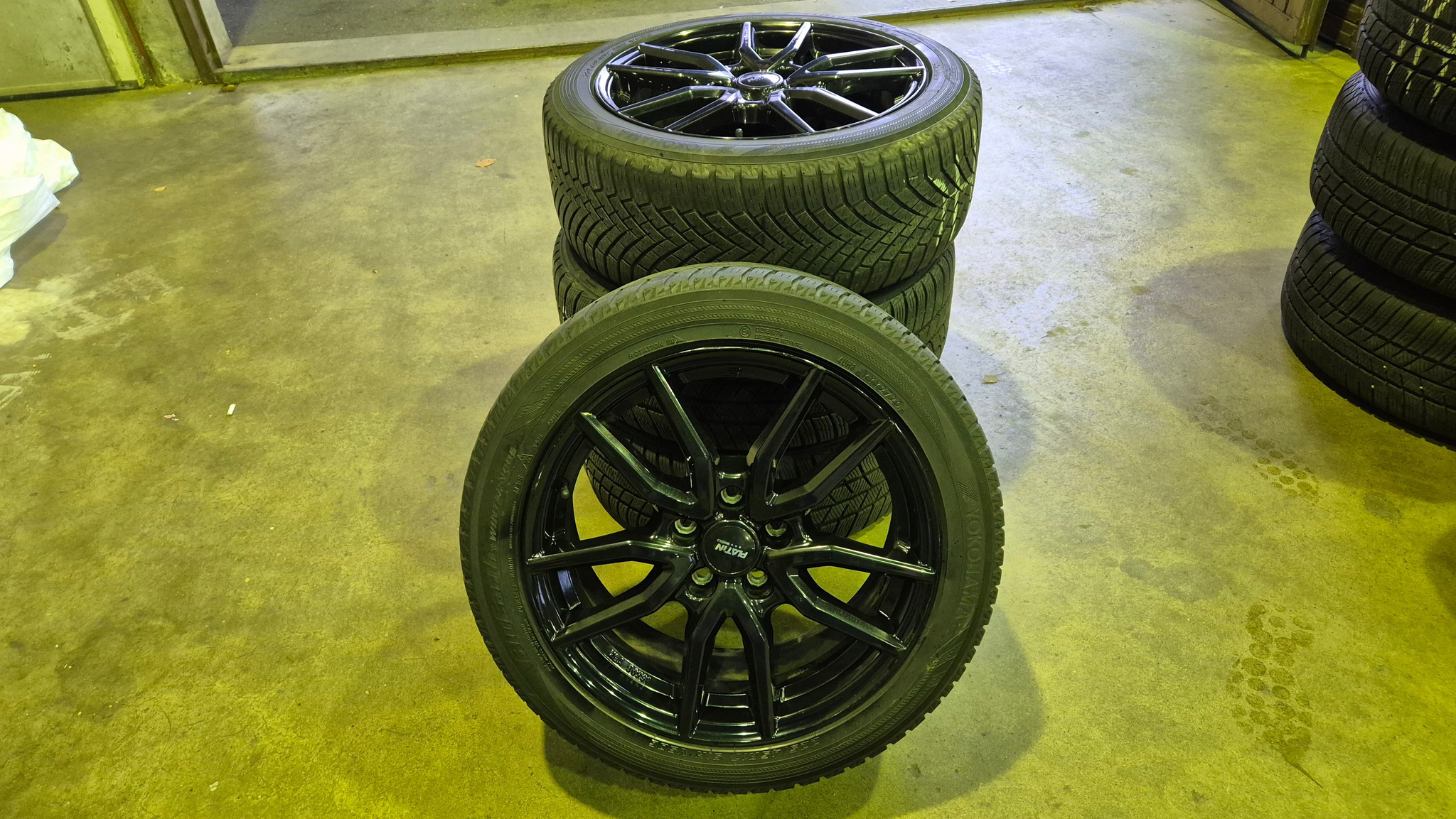 listing desktop thumbnail image 23