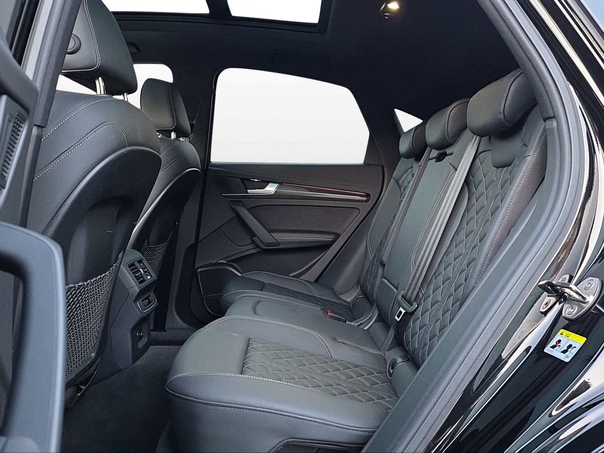 listing desktop thumbnail image 10