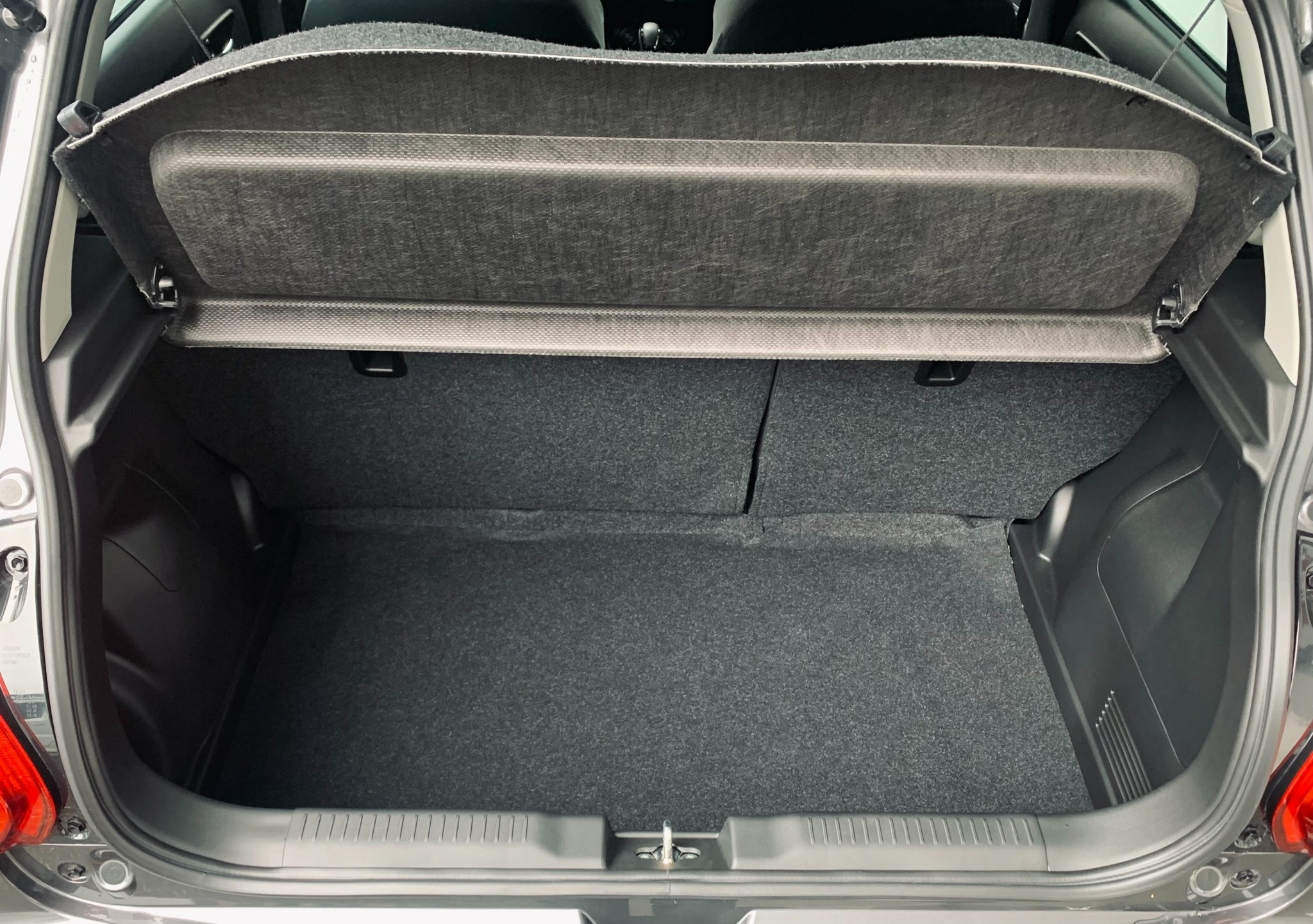 listing desktop thumbnail image 10