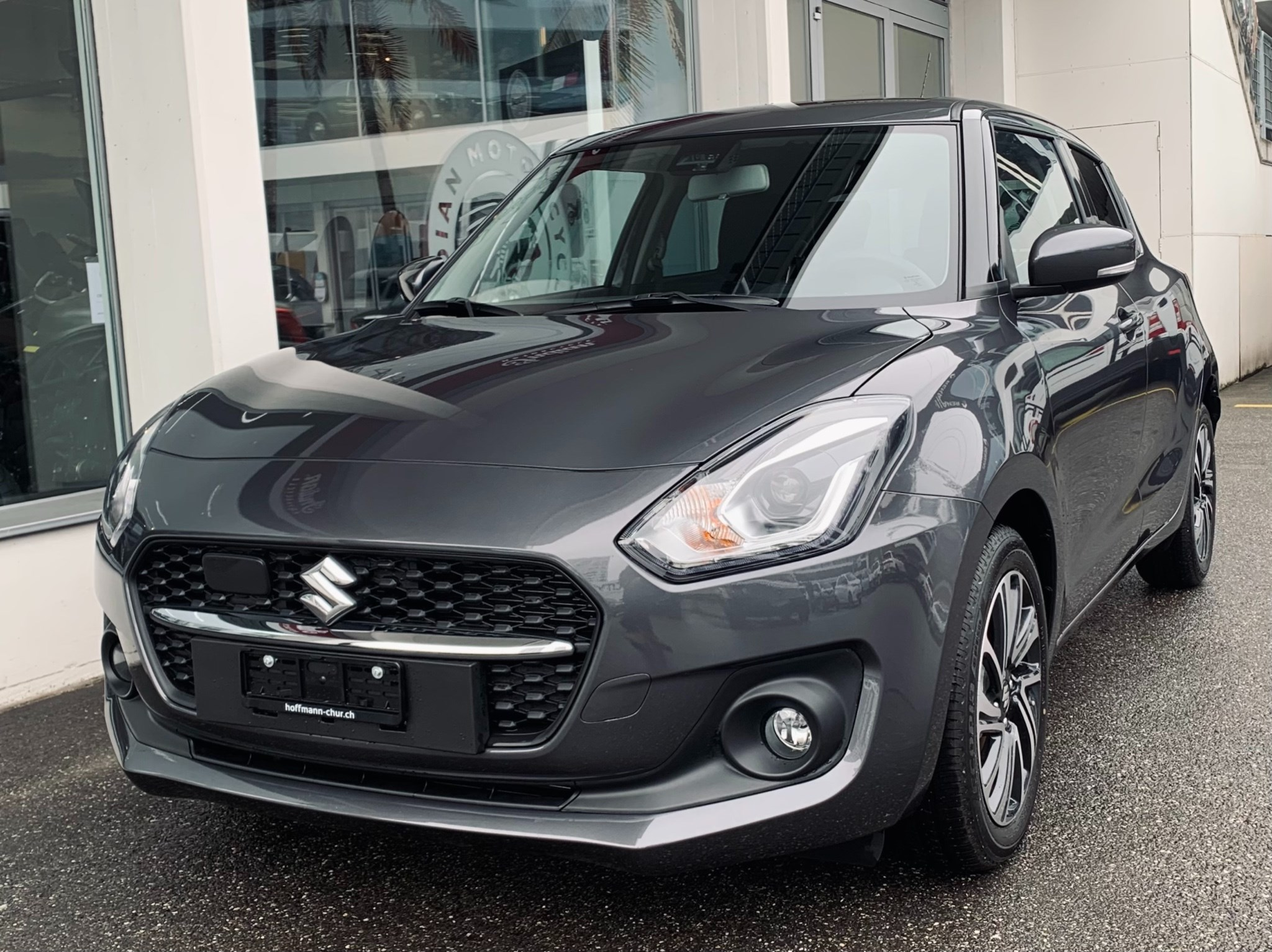 listing desktop thumbnail image 6