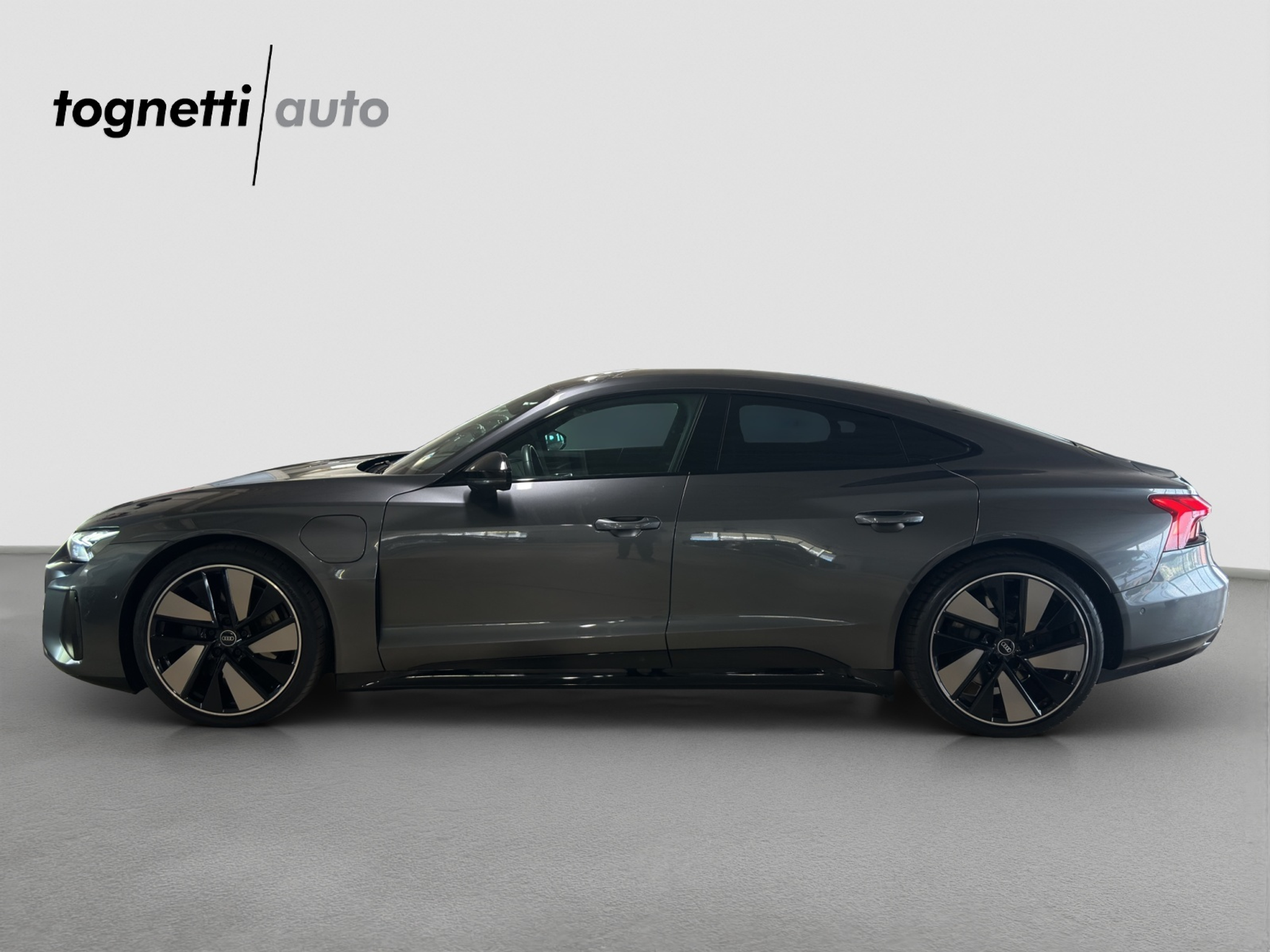 listing desktop thumbnail image 9