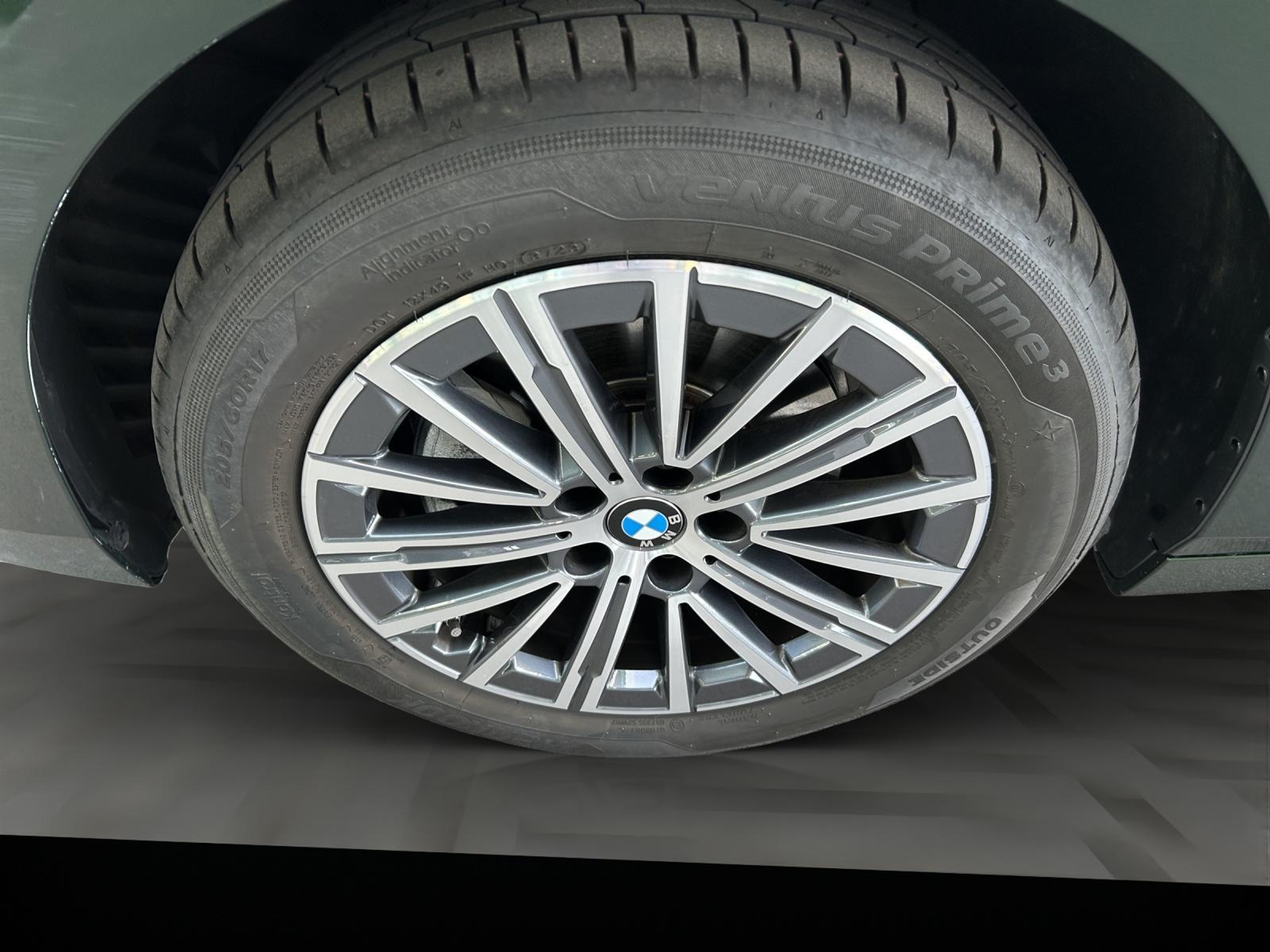 listing desktop thumbnail image 19