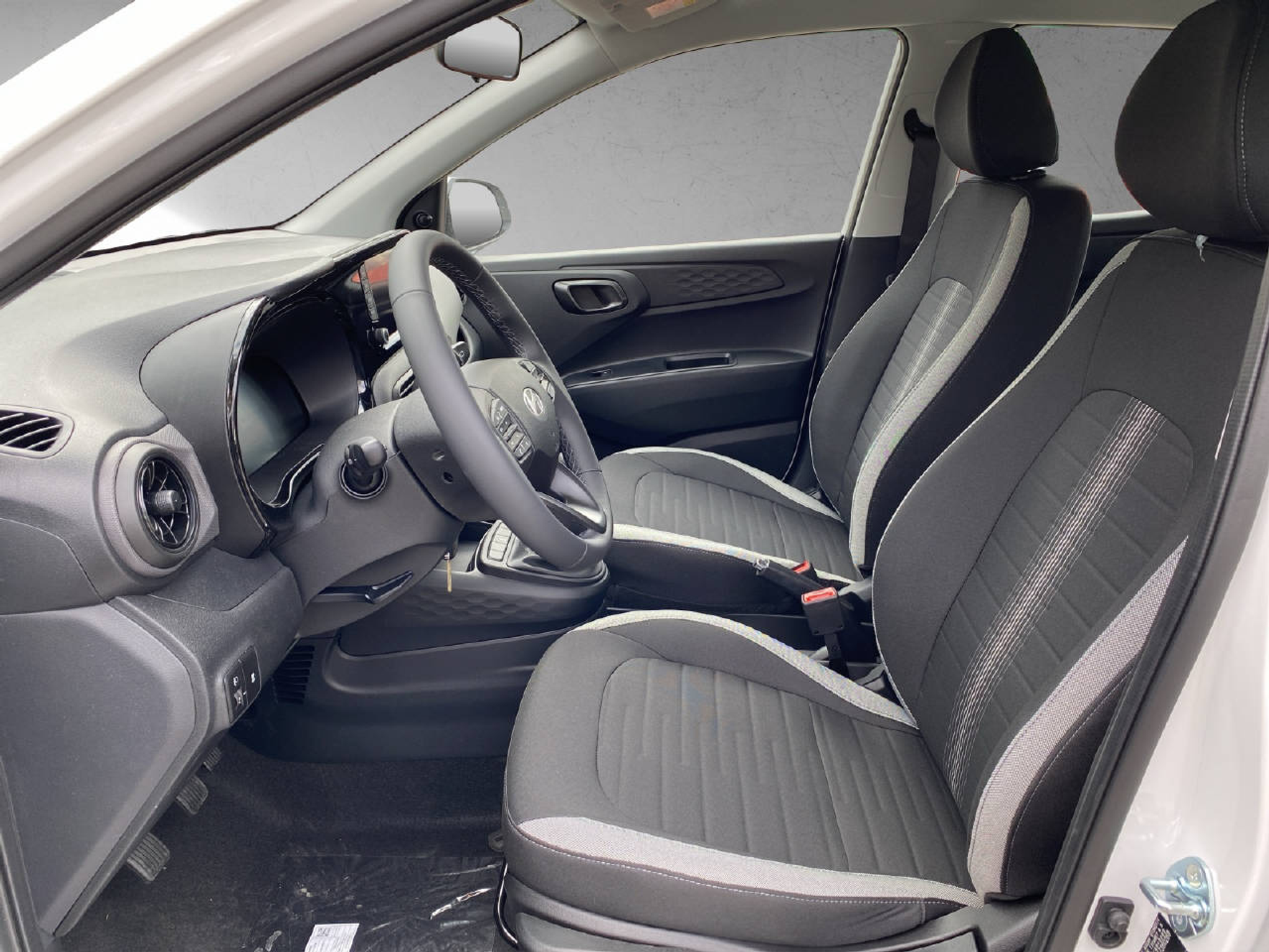 listing desktop thumbnail image 6