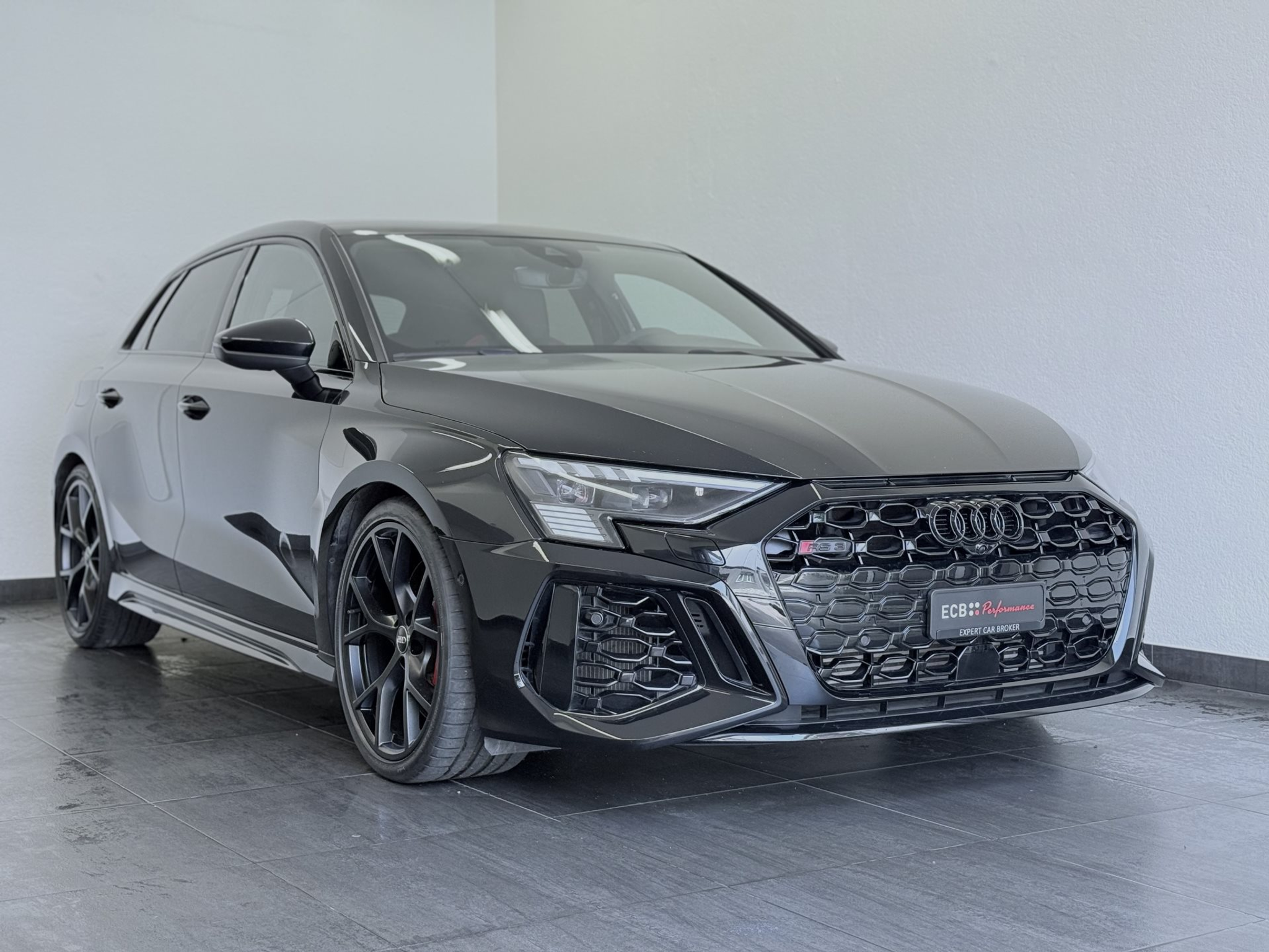 car-image-1