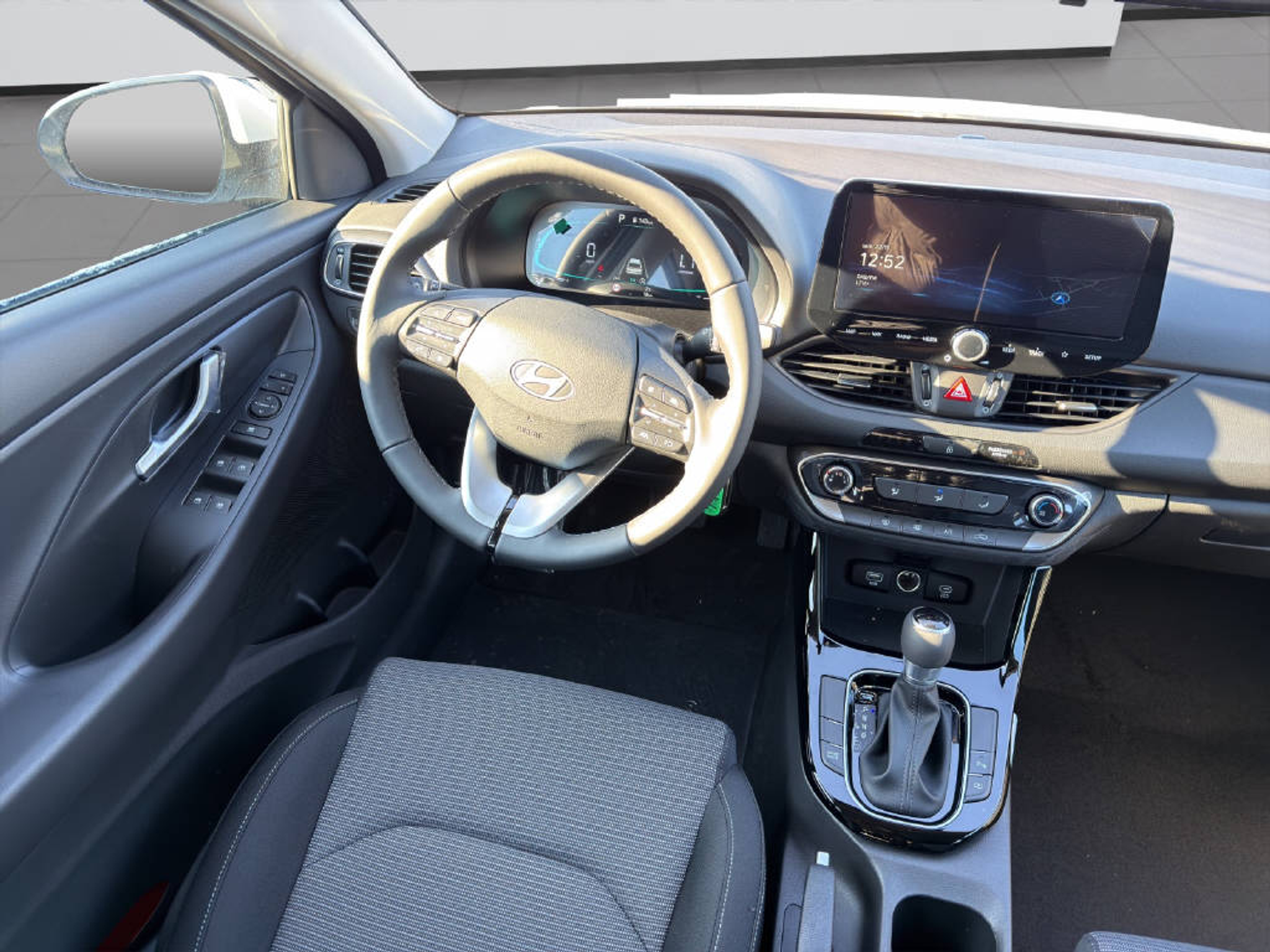 listing desktop thumbnail image 11