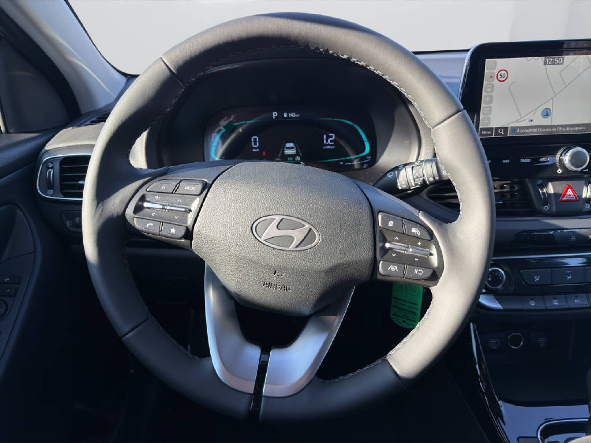 listing desktop thumbnail image 9