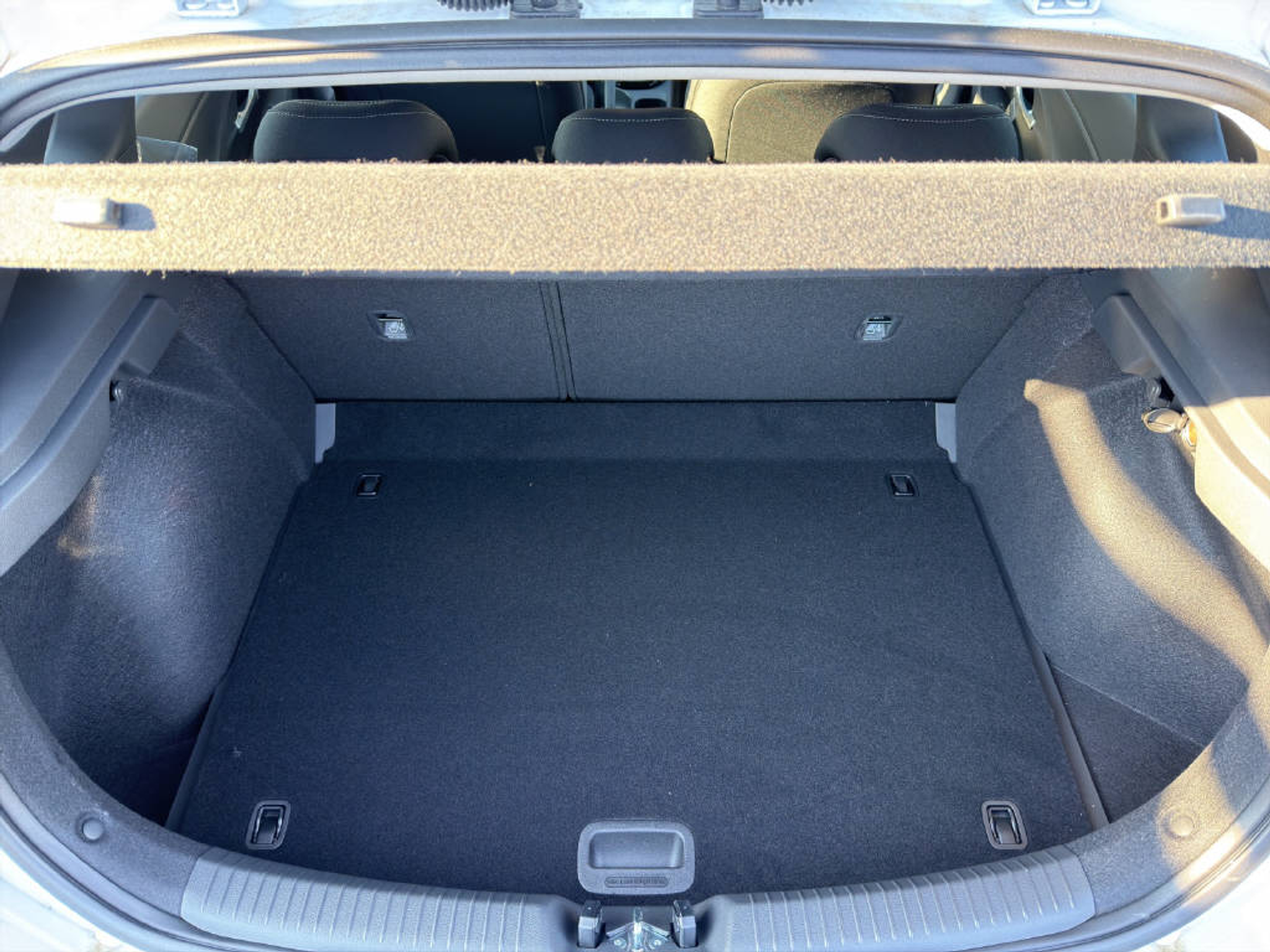 listing desktop thumbnail image 8