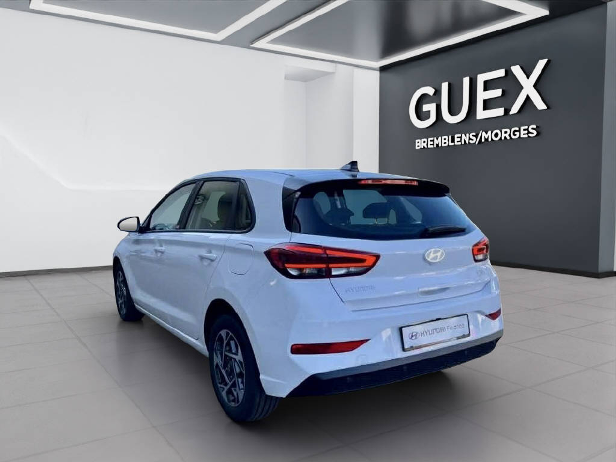 listing desktop thumbnail image 2