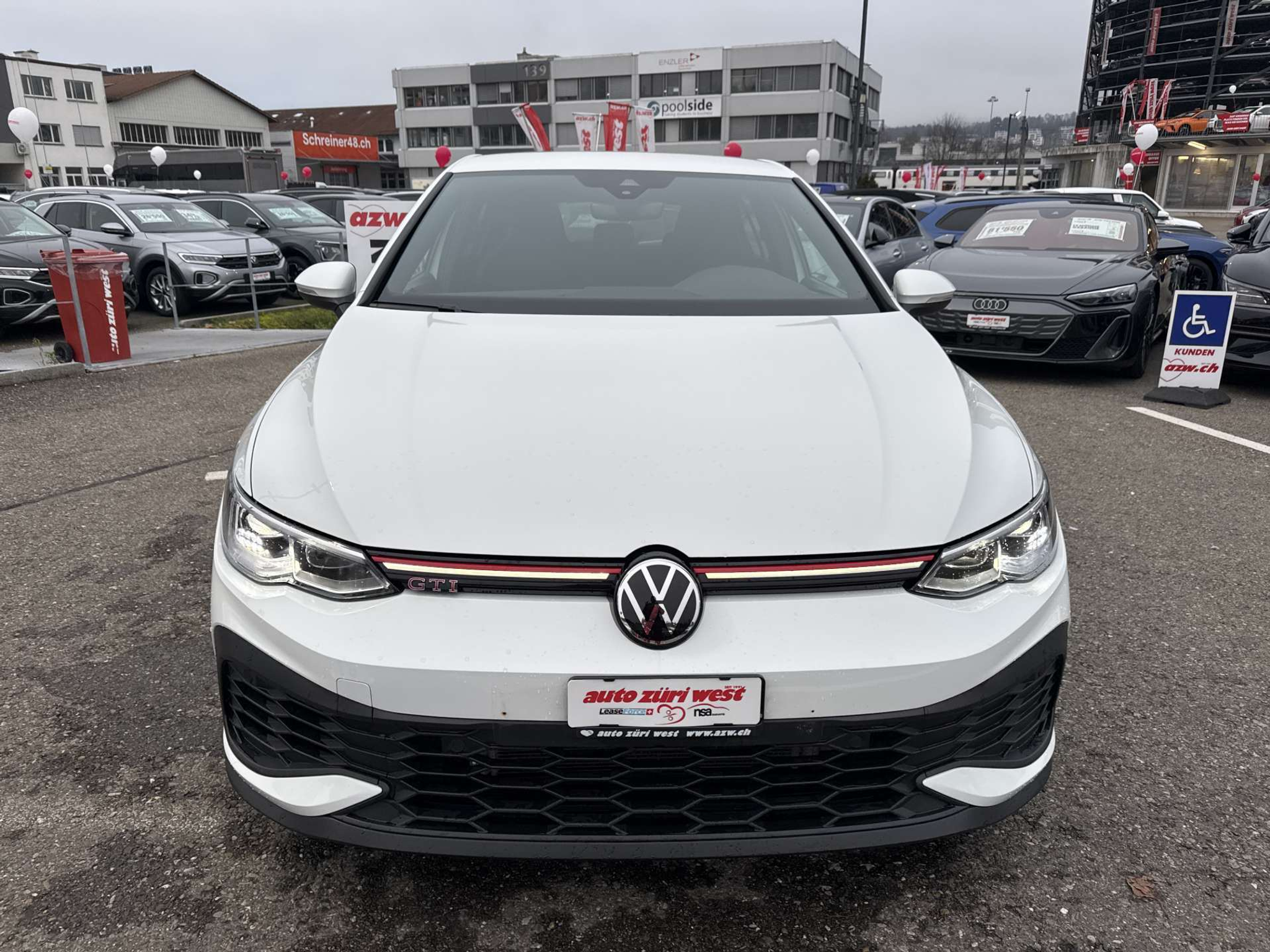 listing desktop thumbnail image 13