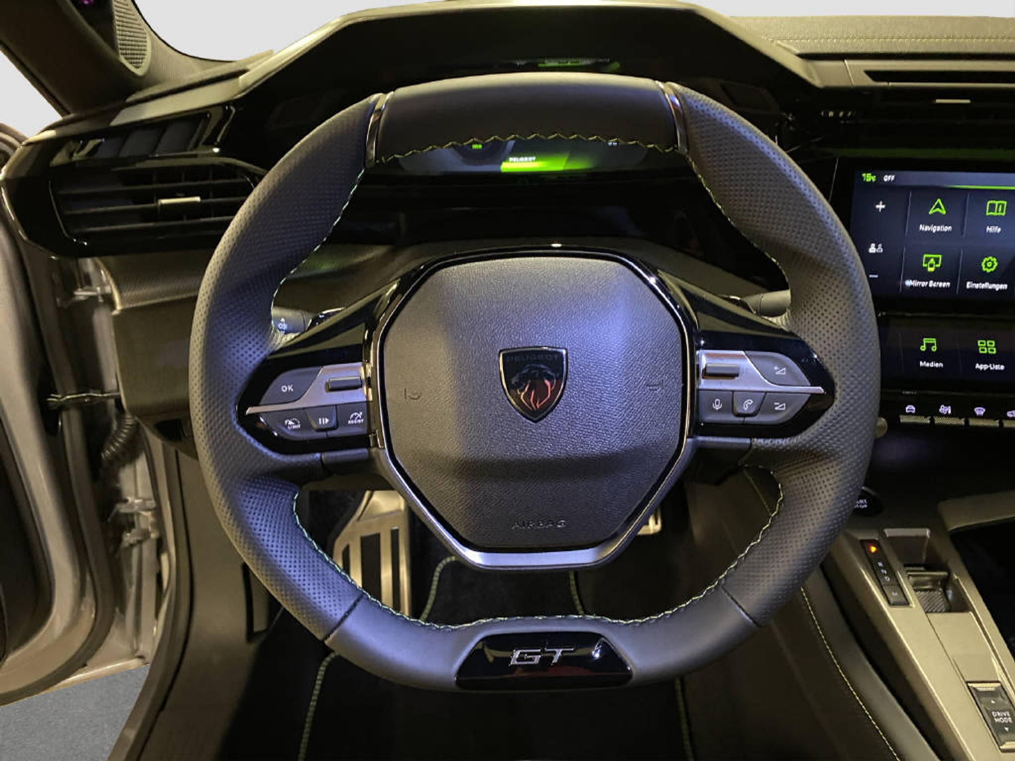 listing desktop thumbnail image 7