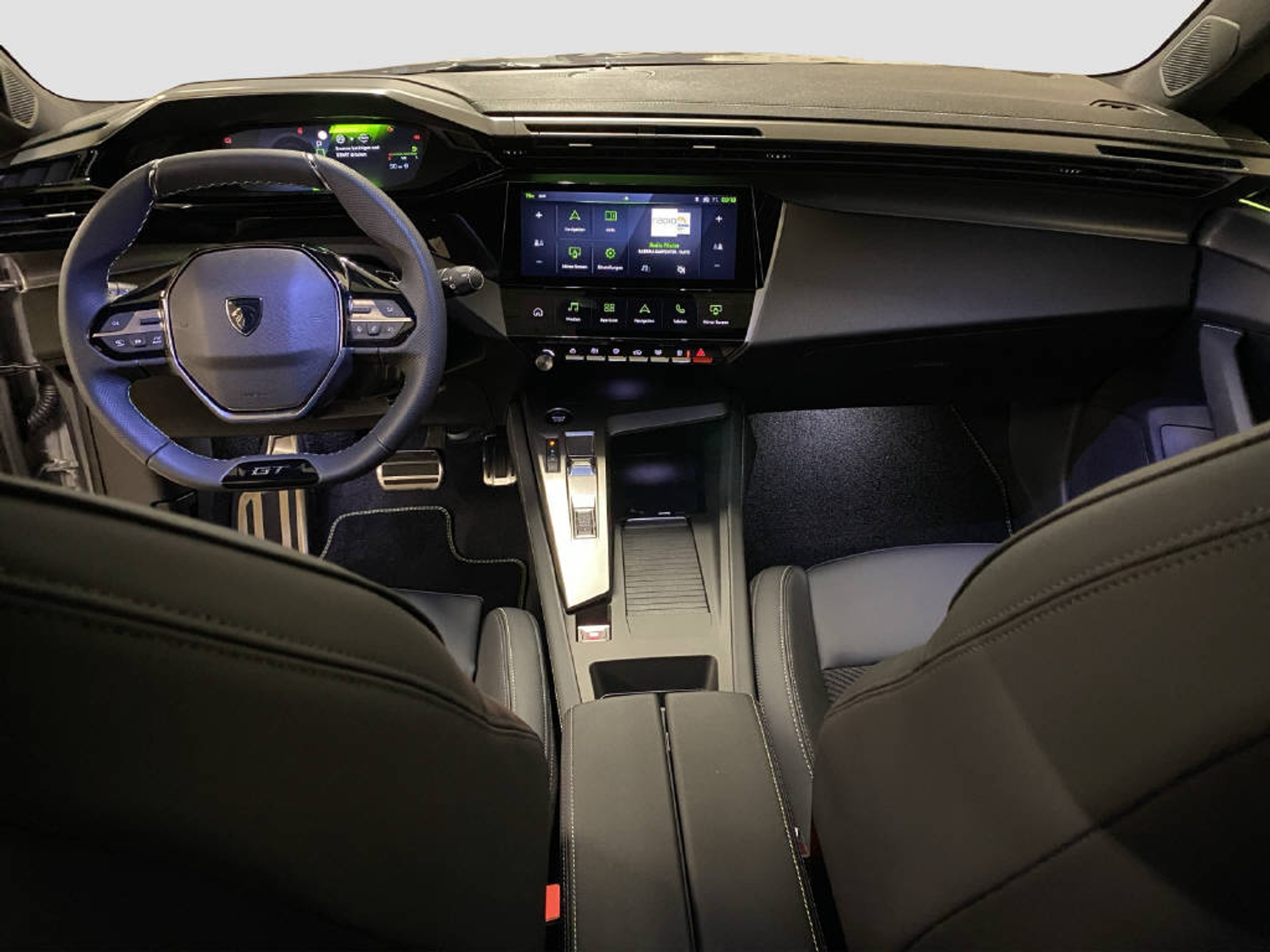 listing desktop thumbnail image 10