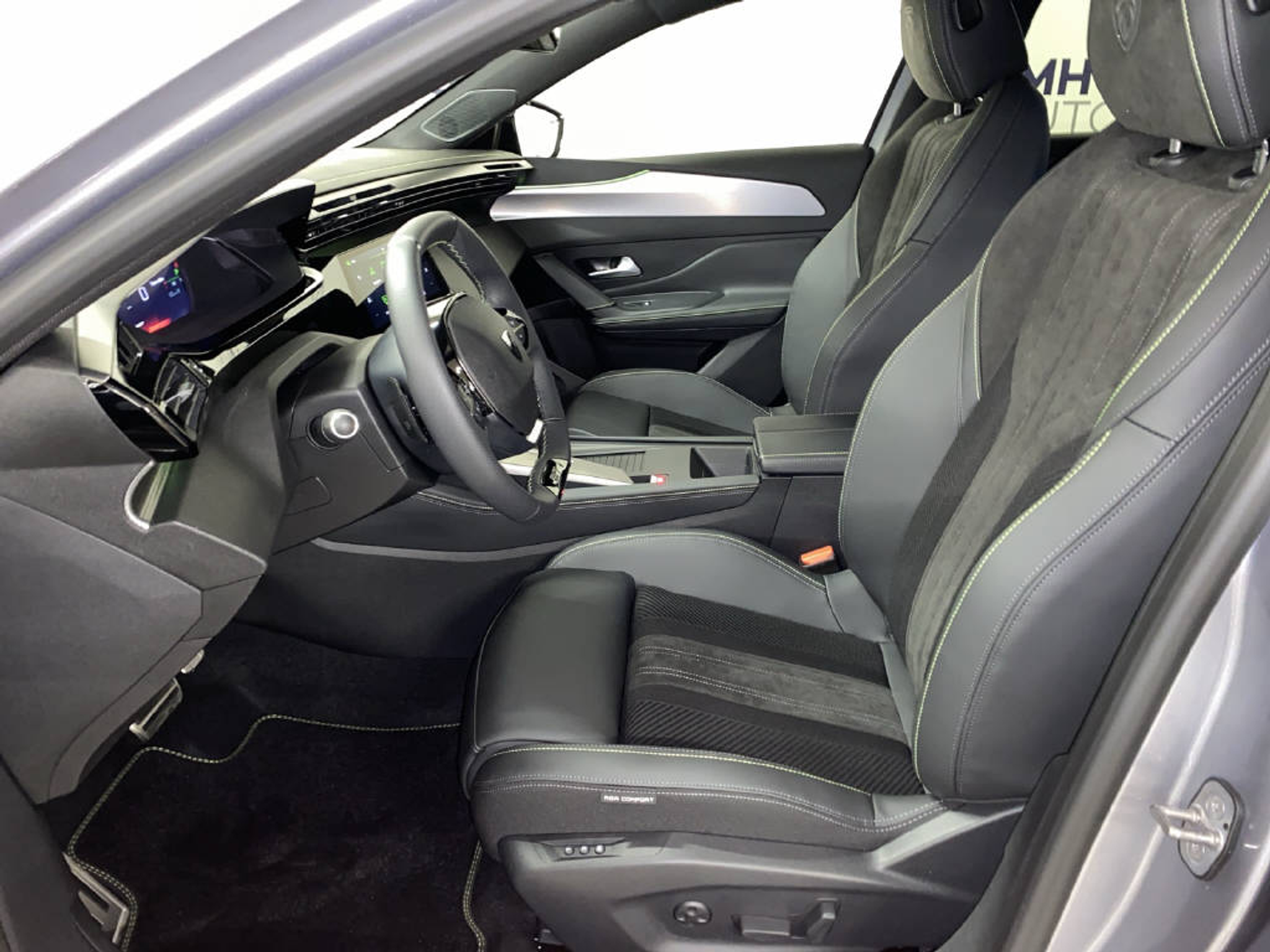 listing desktop thumbnail image 16