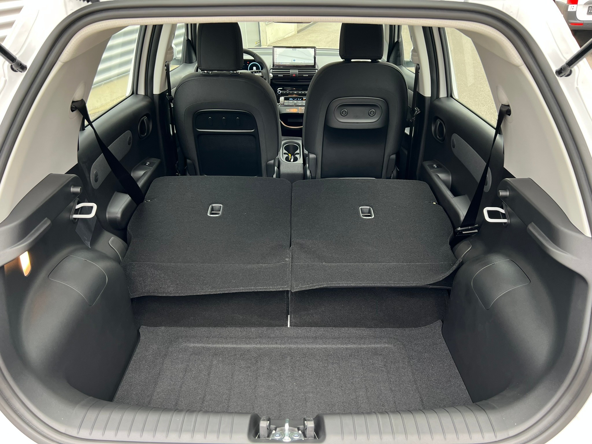 listing desktop thumbnail image 18