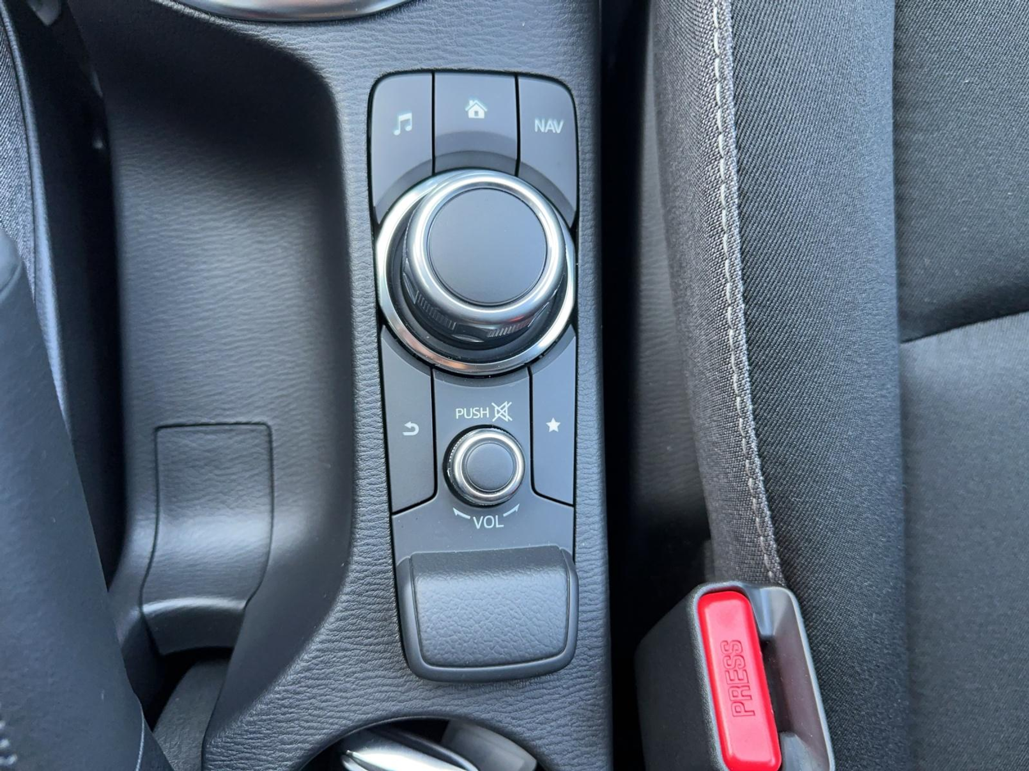 listing desktop thumbnail image 15