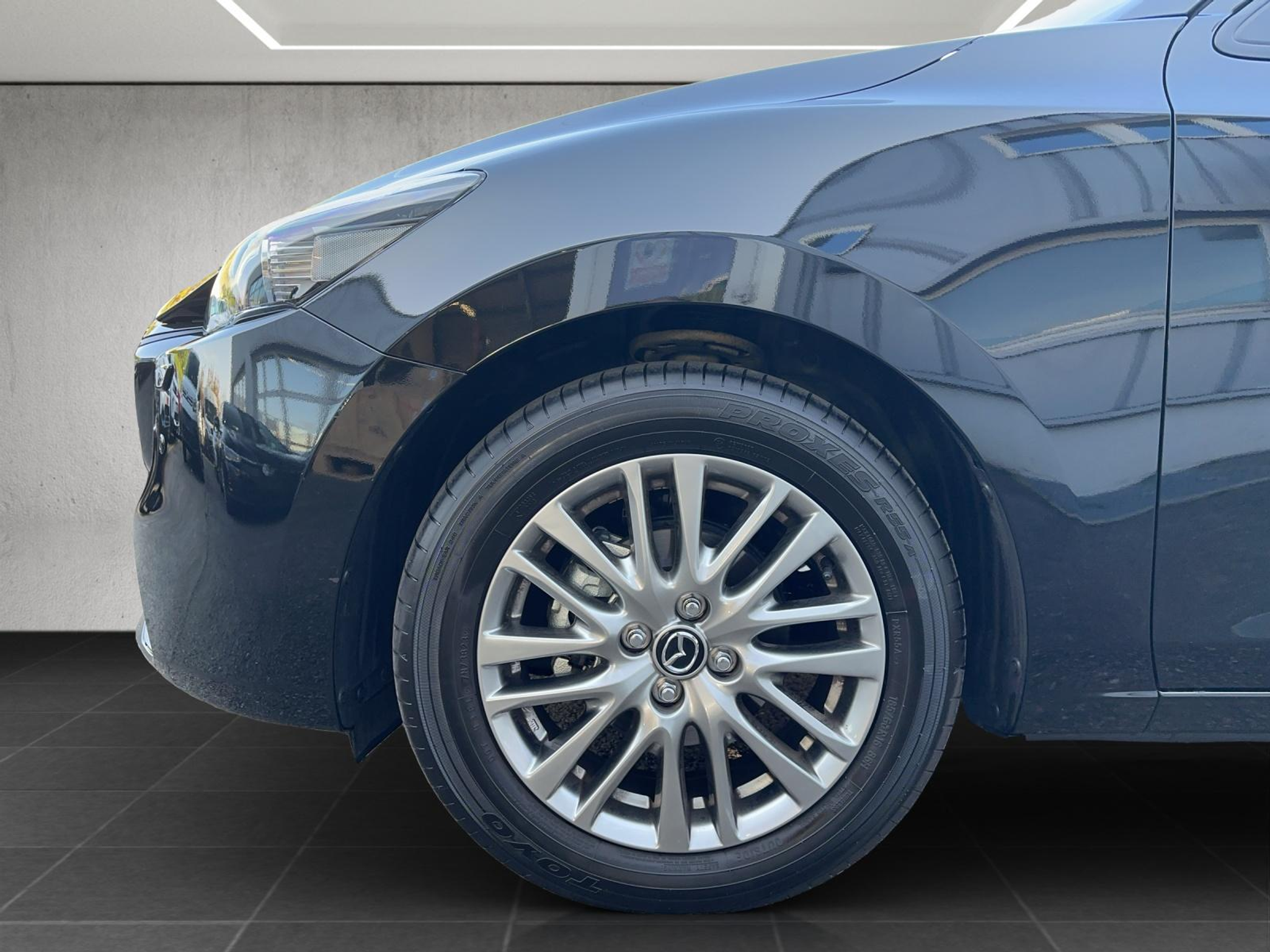 listing desktop thumbnail image 17