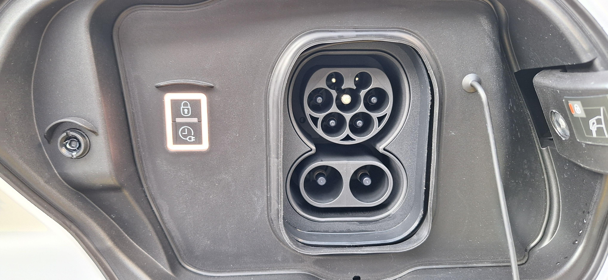 listing desktop thumbnail image 19