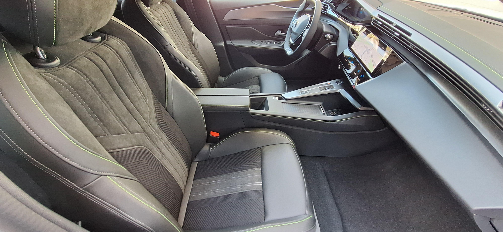 listing desktop thumbnail image 10