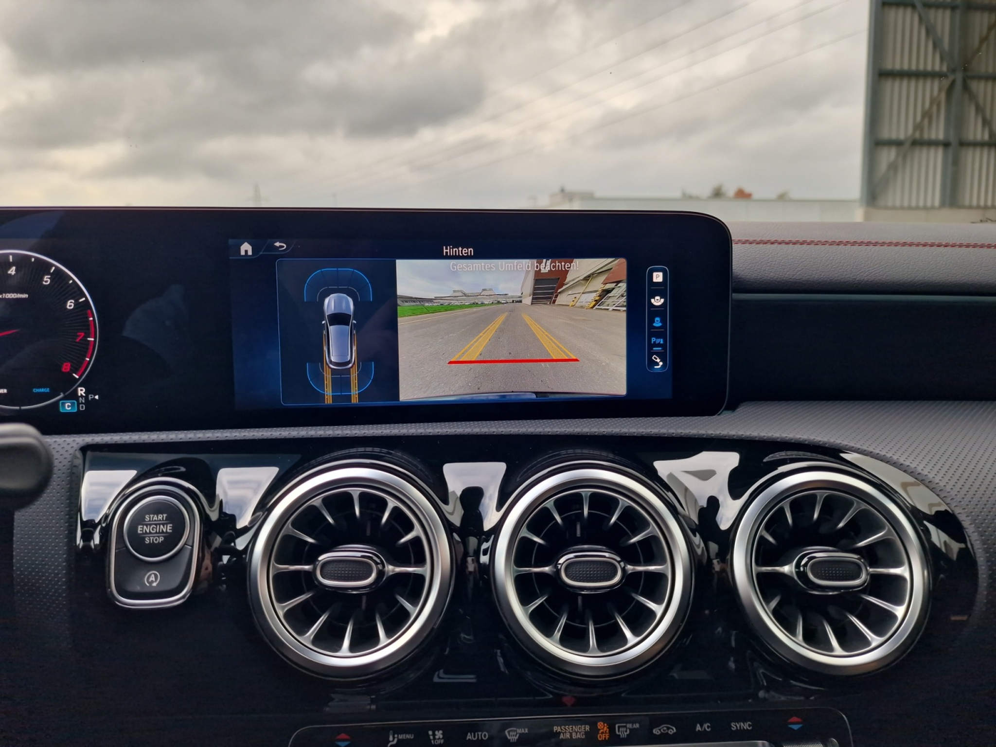 listing desktop thumbnail image 17