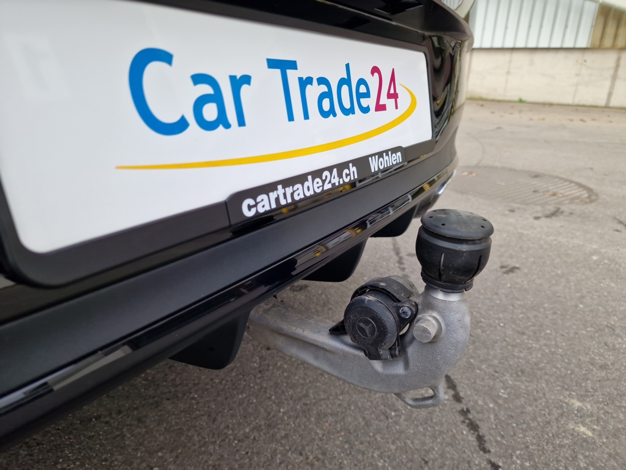 listing desktop thumbnail image 9