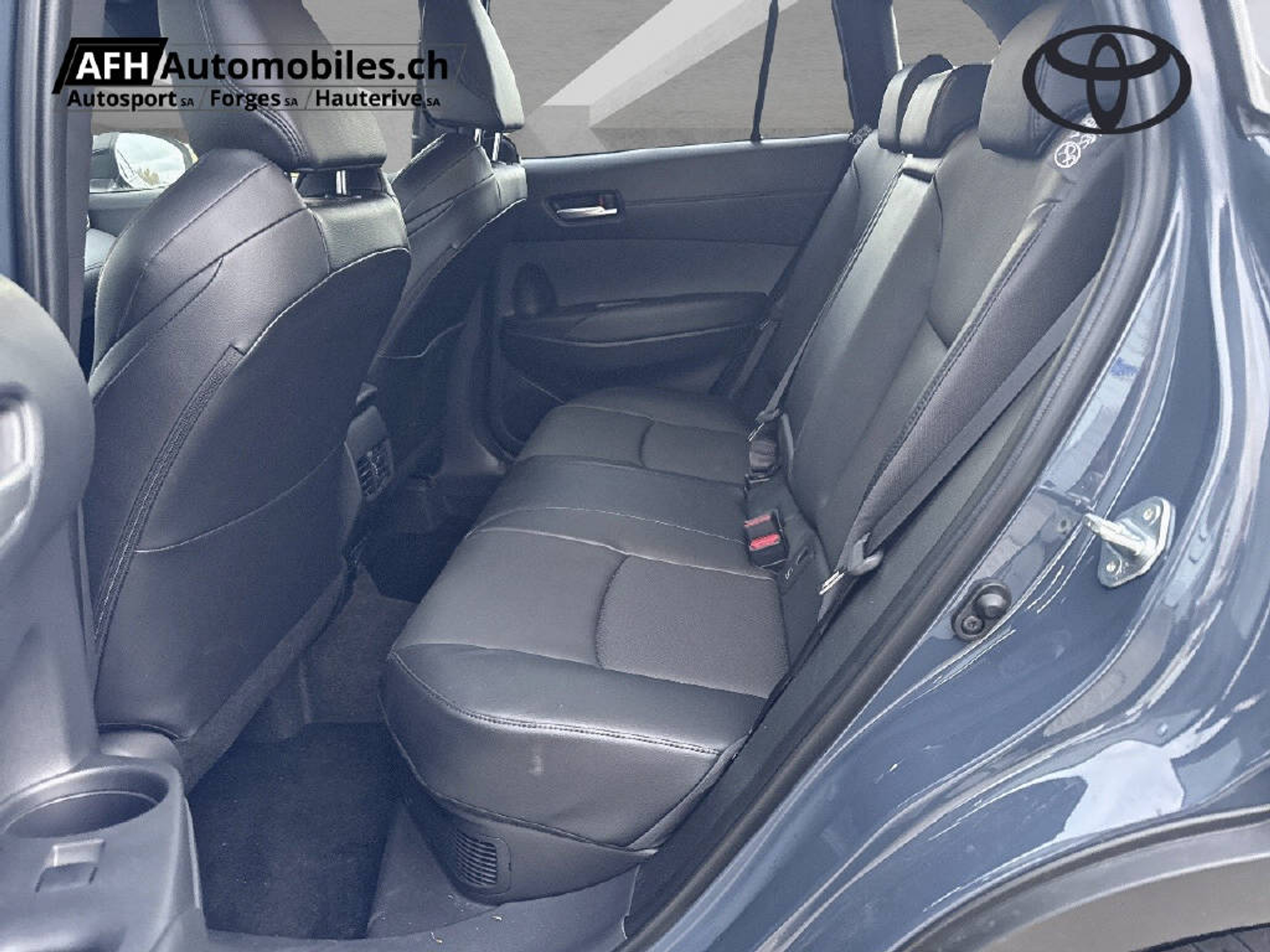 listing desktop thumbnail image 10