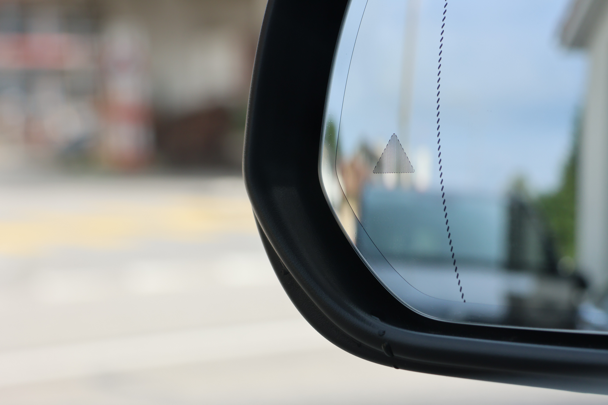 listing desktop thumbnail image 28