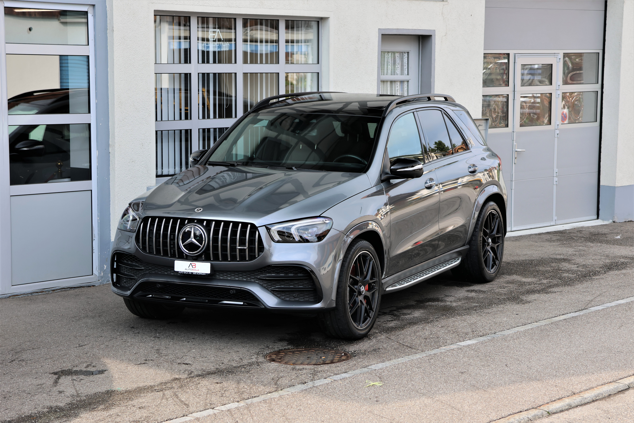 listing desktop thumbnail image 0