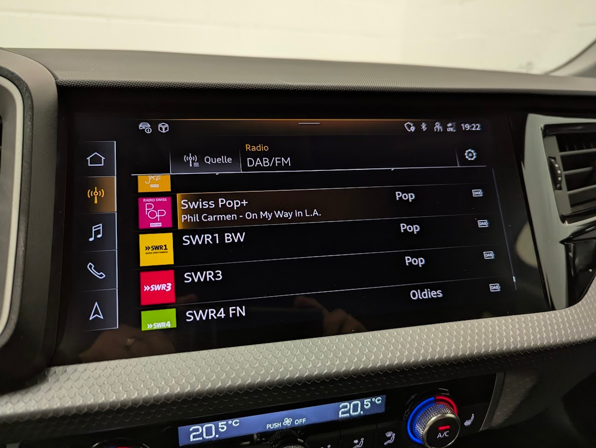 listing desktop thumbnail image 15