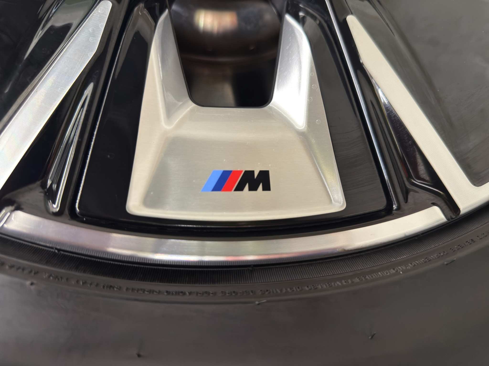 listing desktop thumbnail image 20