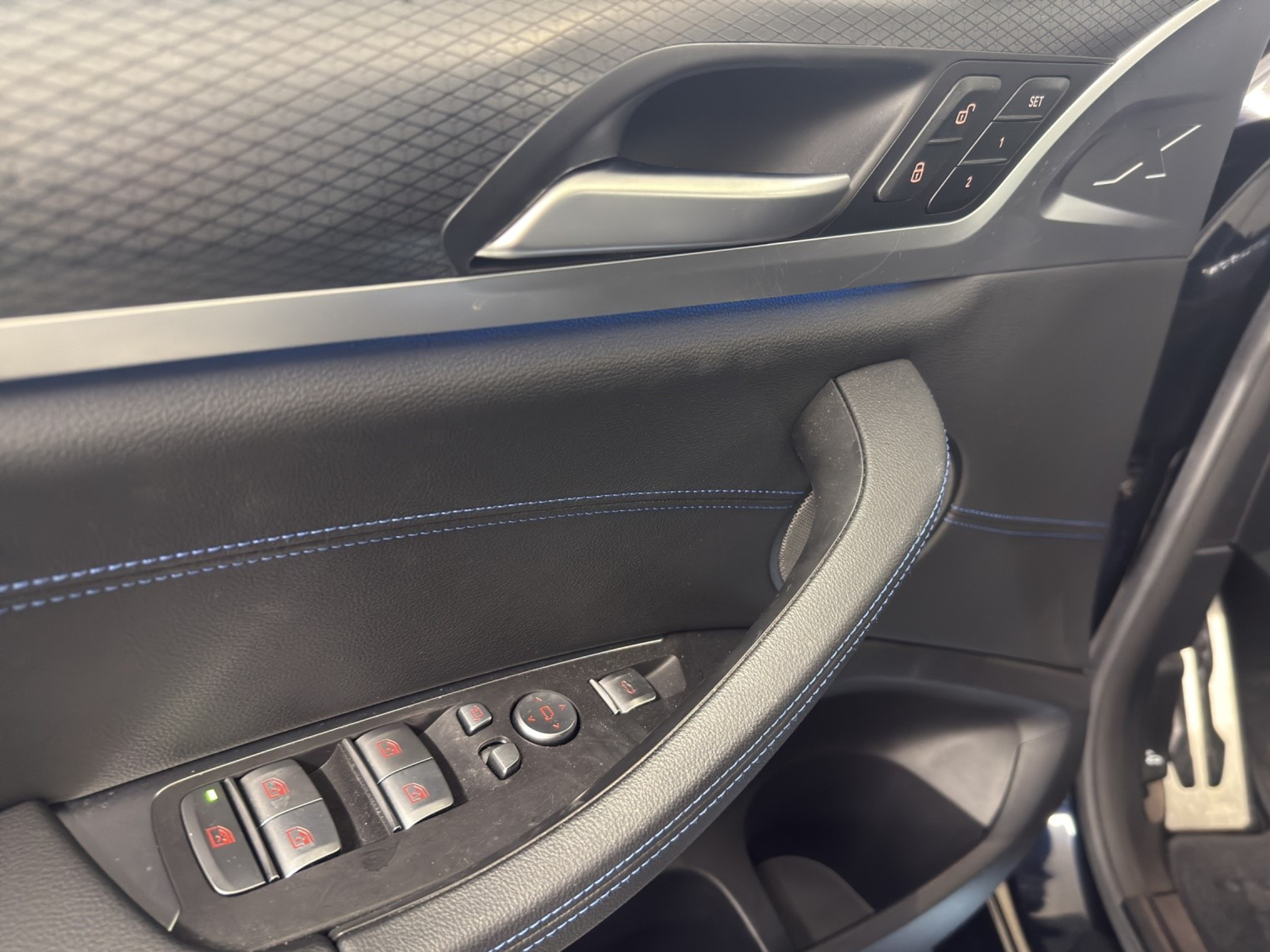 listing desktop thumbnail image 21