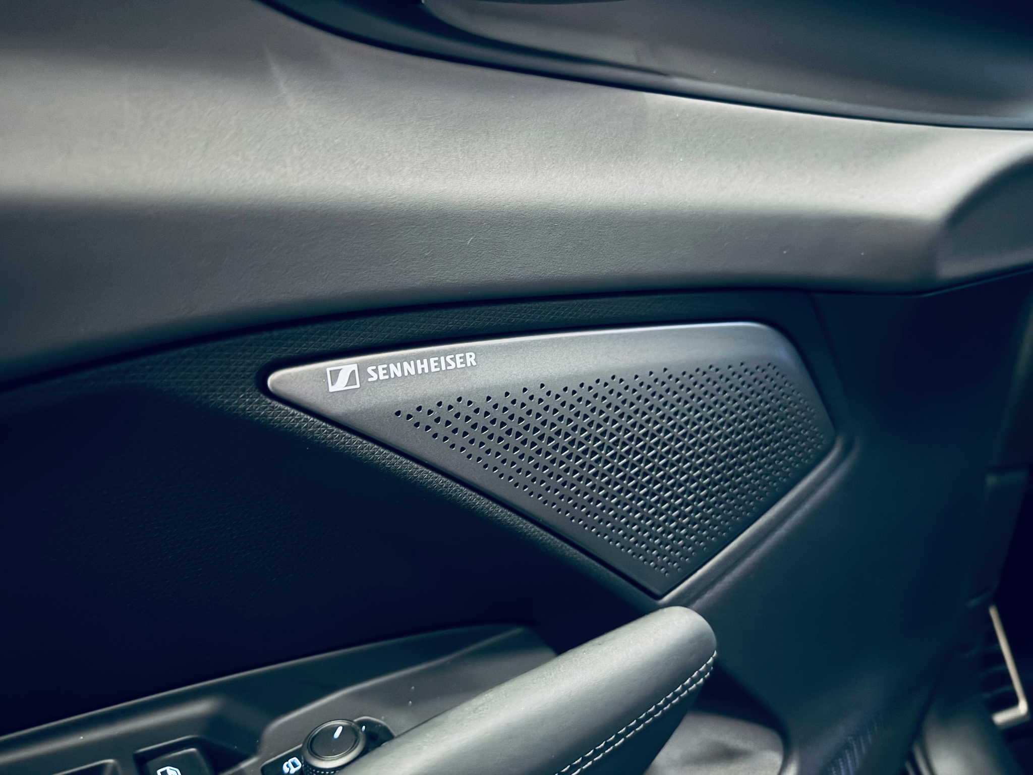 listing desktop thumbnail image 13