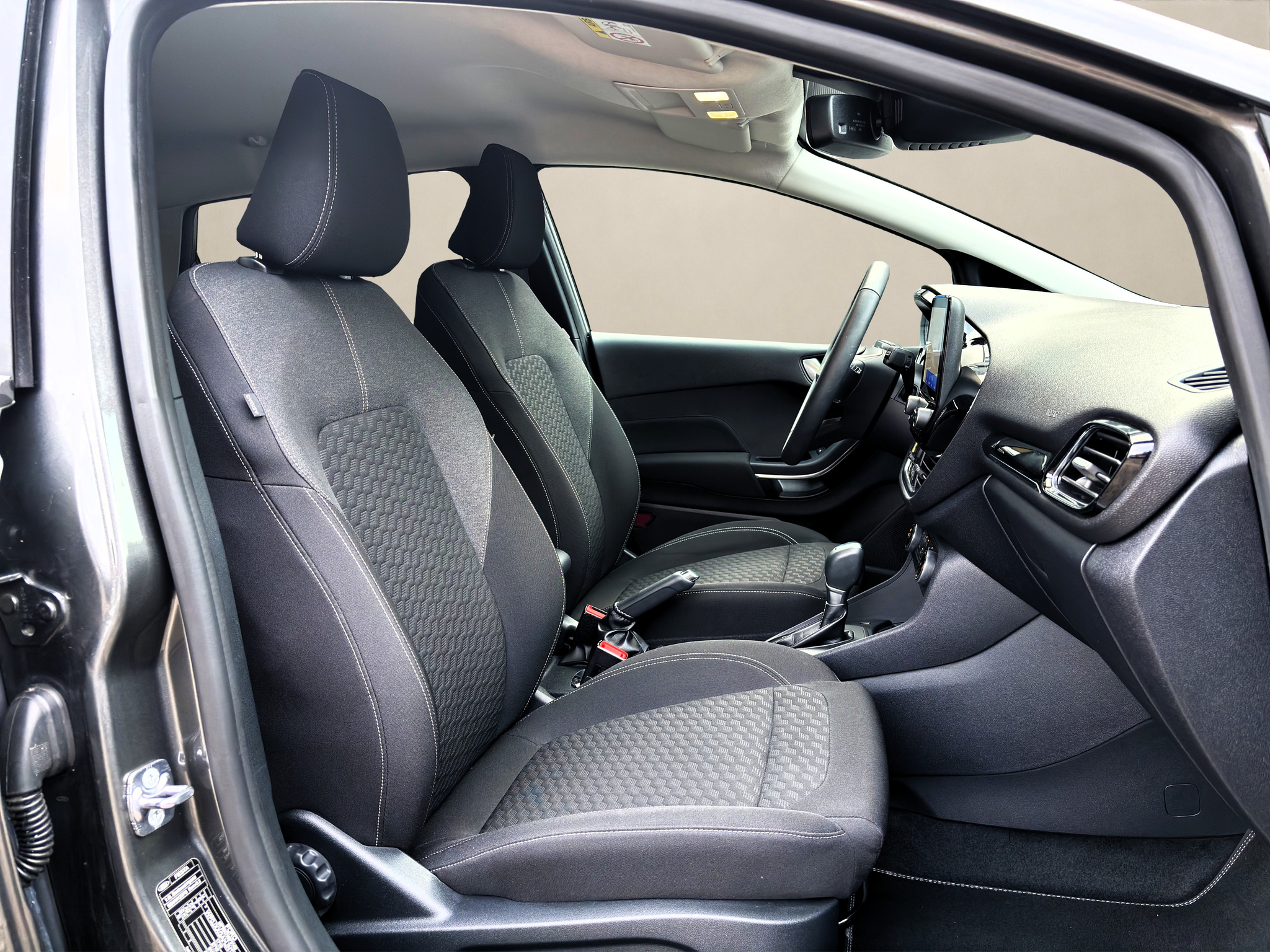 listing desktop thumbnail image 9