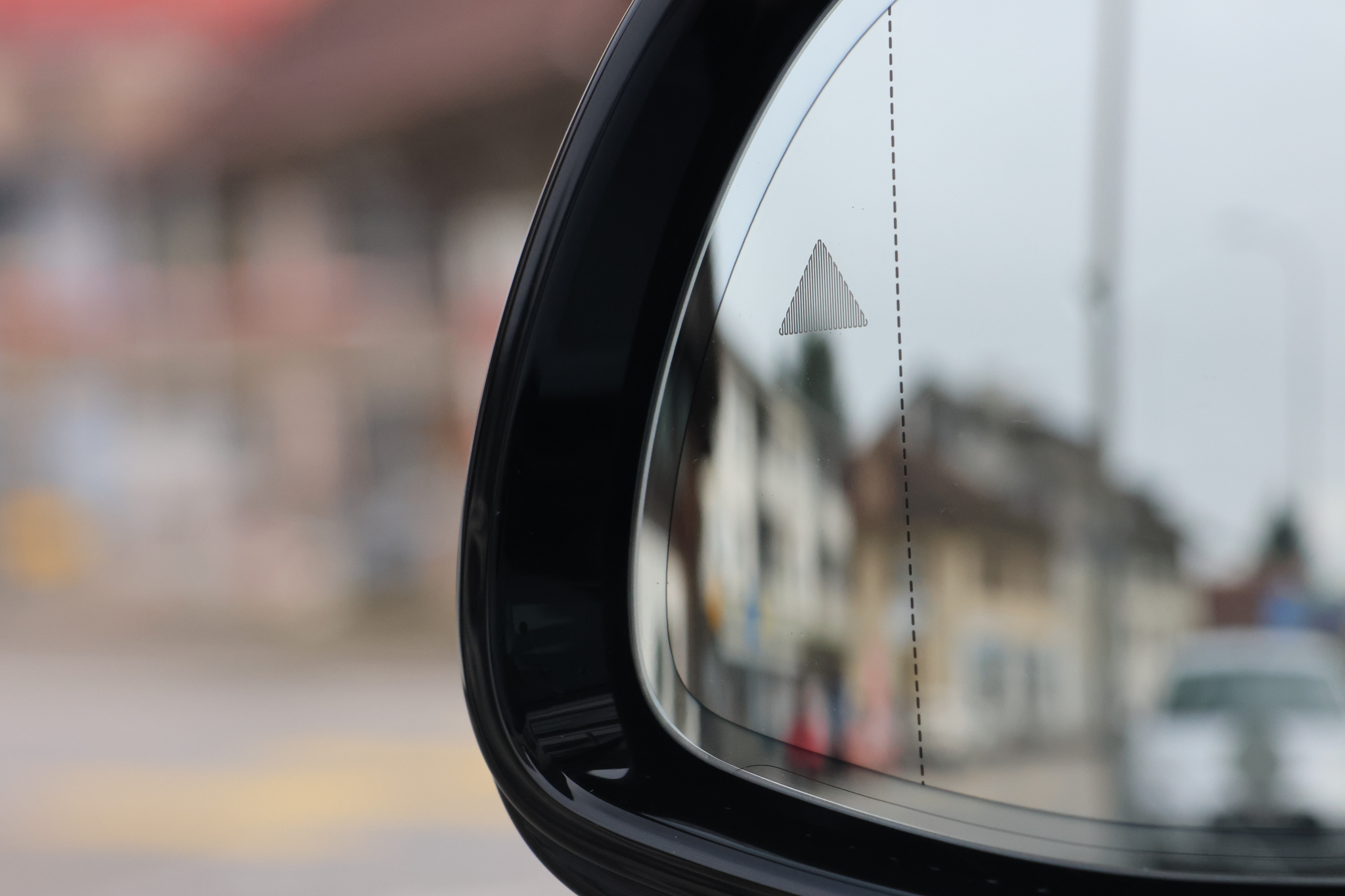 listing desktop thumbnail image 24