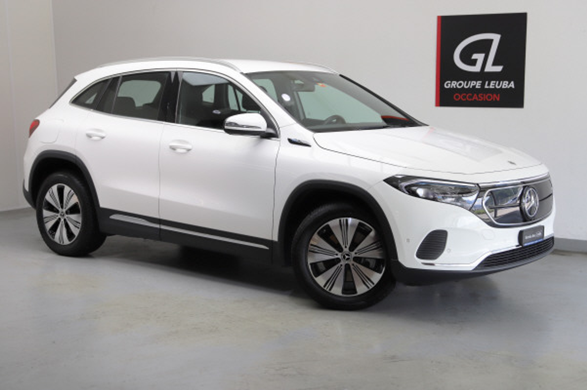 listing desktop thumbnail image 0