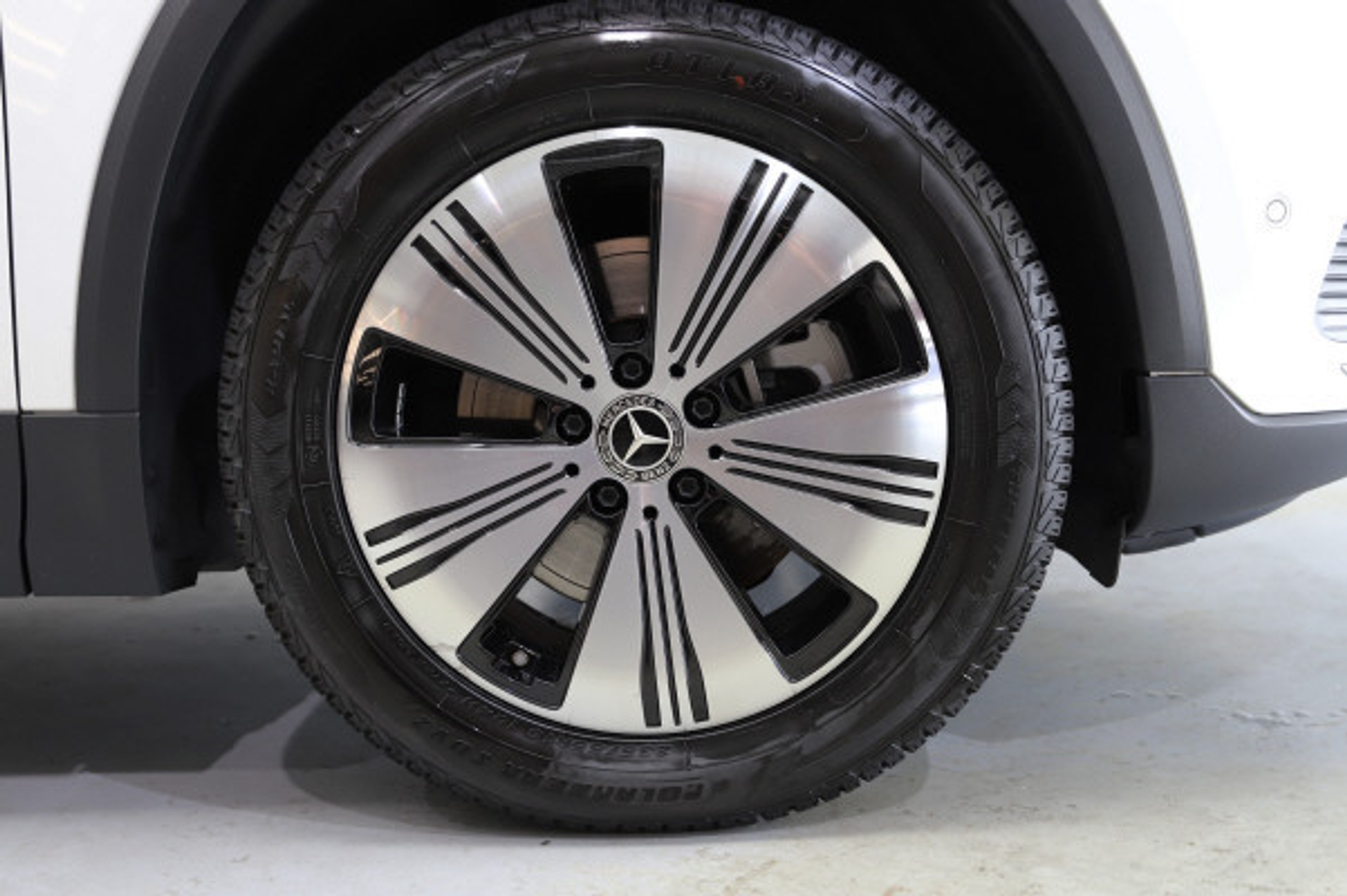 listing desktop thumbnail image 12