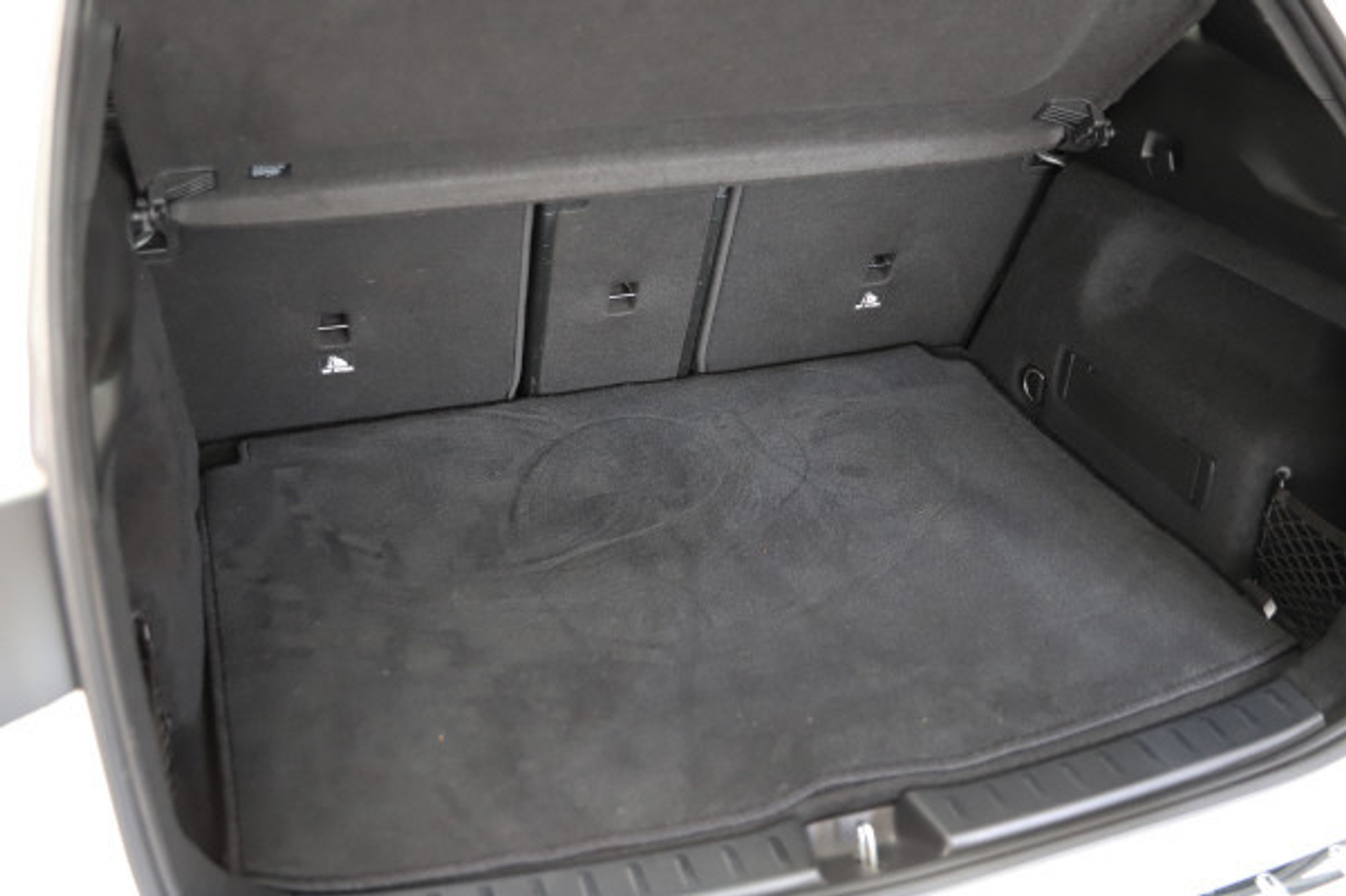 listing desktop thumbnail image 11