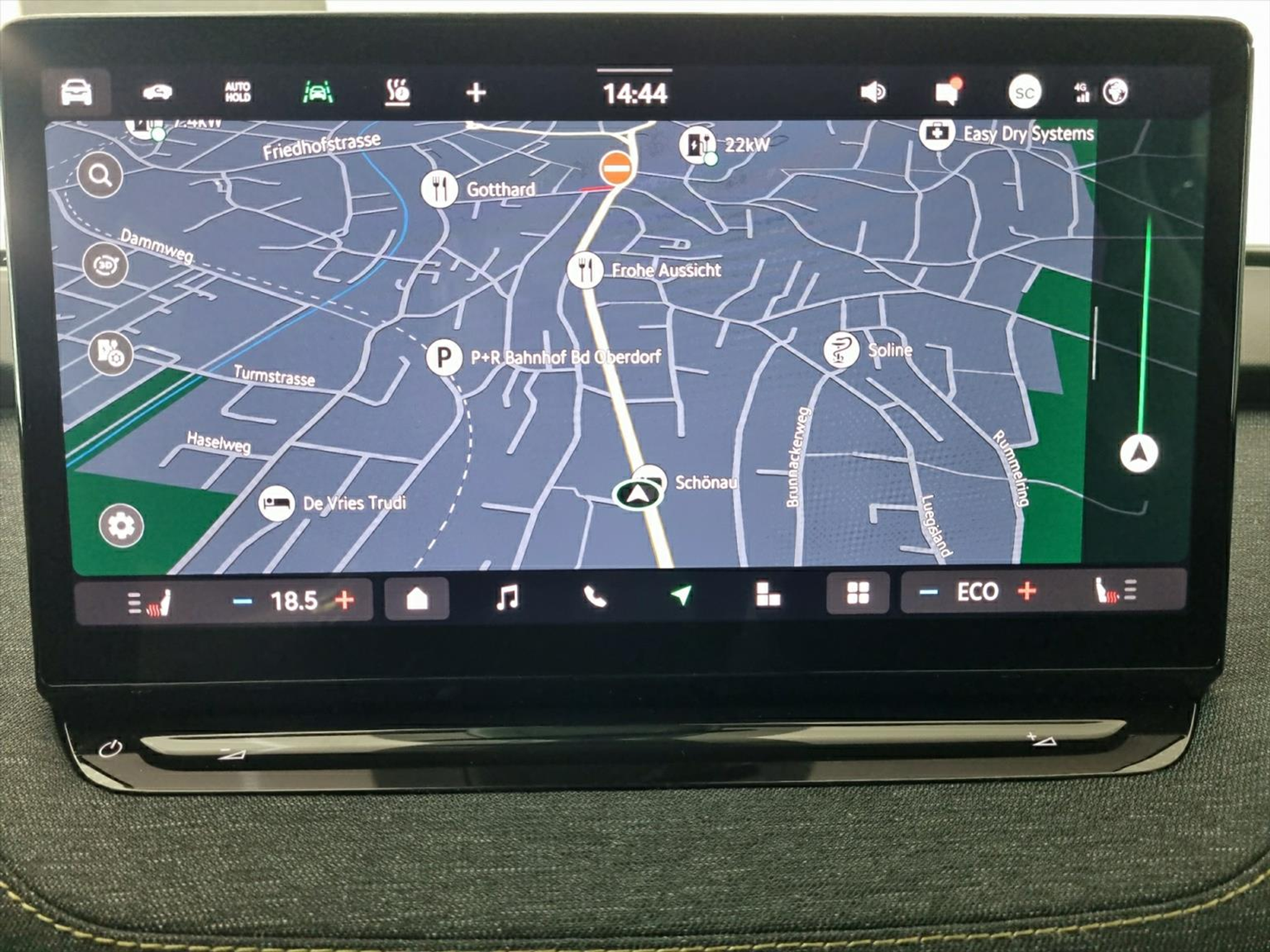 listing desktop thumbnail image 10